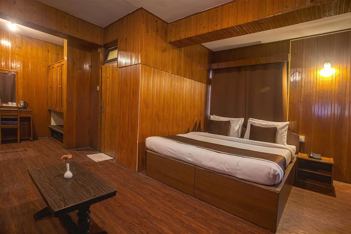 Bedroom in Magpie Mall Road Residency (MG Marg)