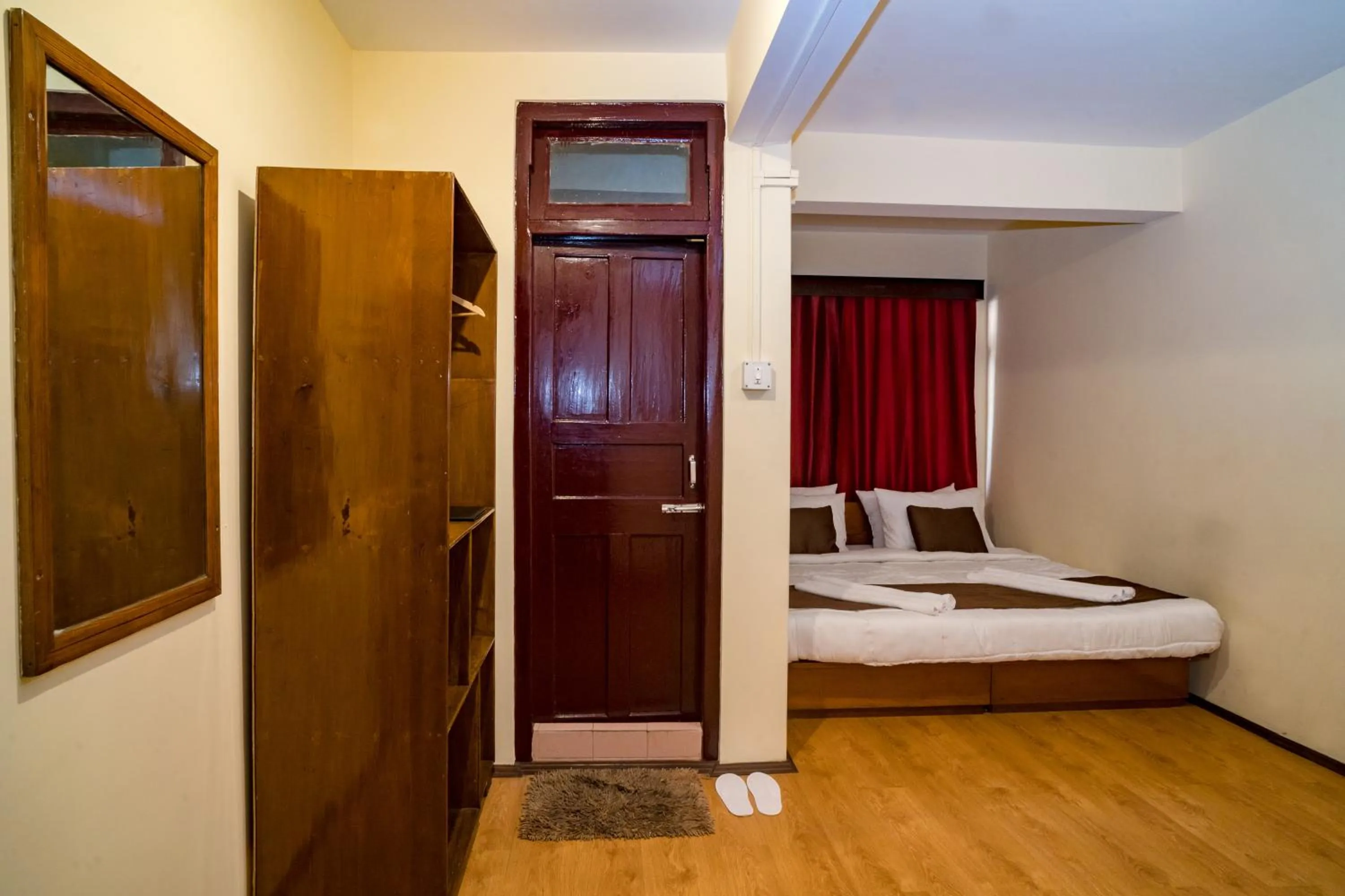 Photo of the whole room in Magpie Mall Road Residency (MG Marg)