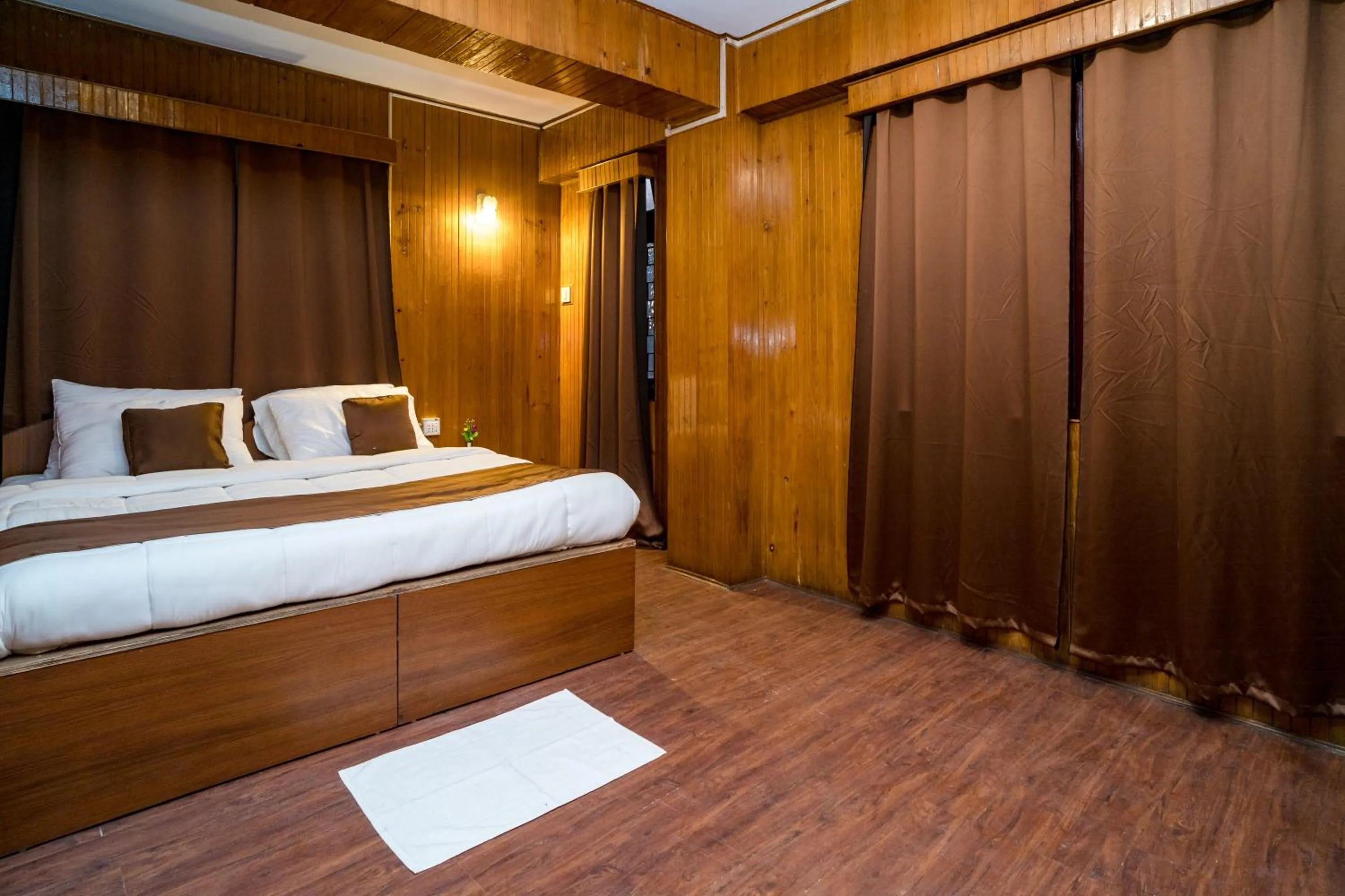 Bed in Magpie Mall Road Residency (MG Marg)