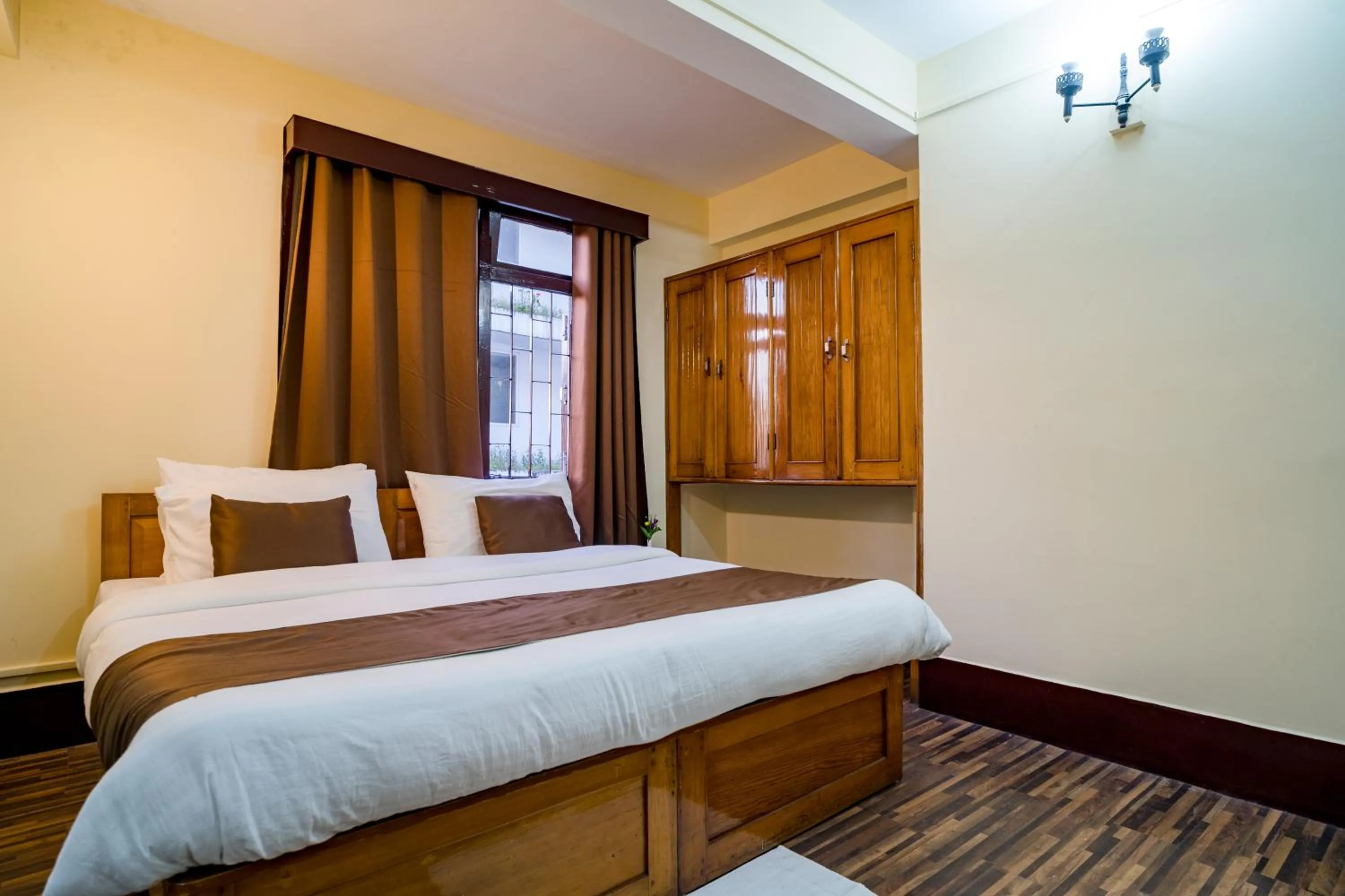 Bed in Magpie Mall Road Residency (MG Marg)