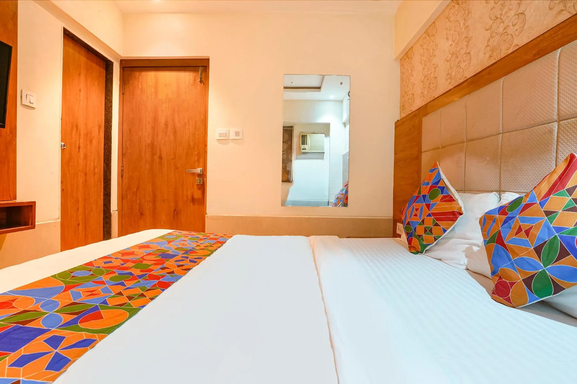 Bed in FabHotel Regal Inn - In Sahar Road