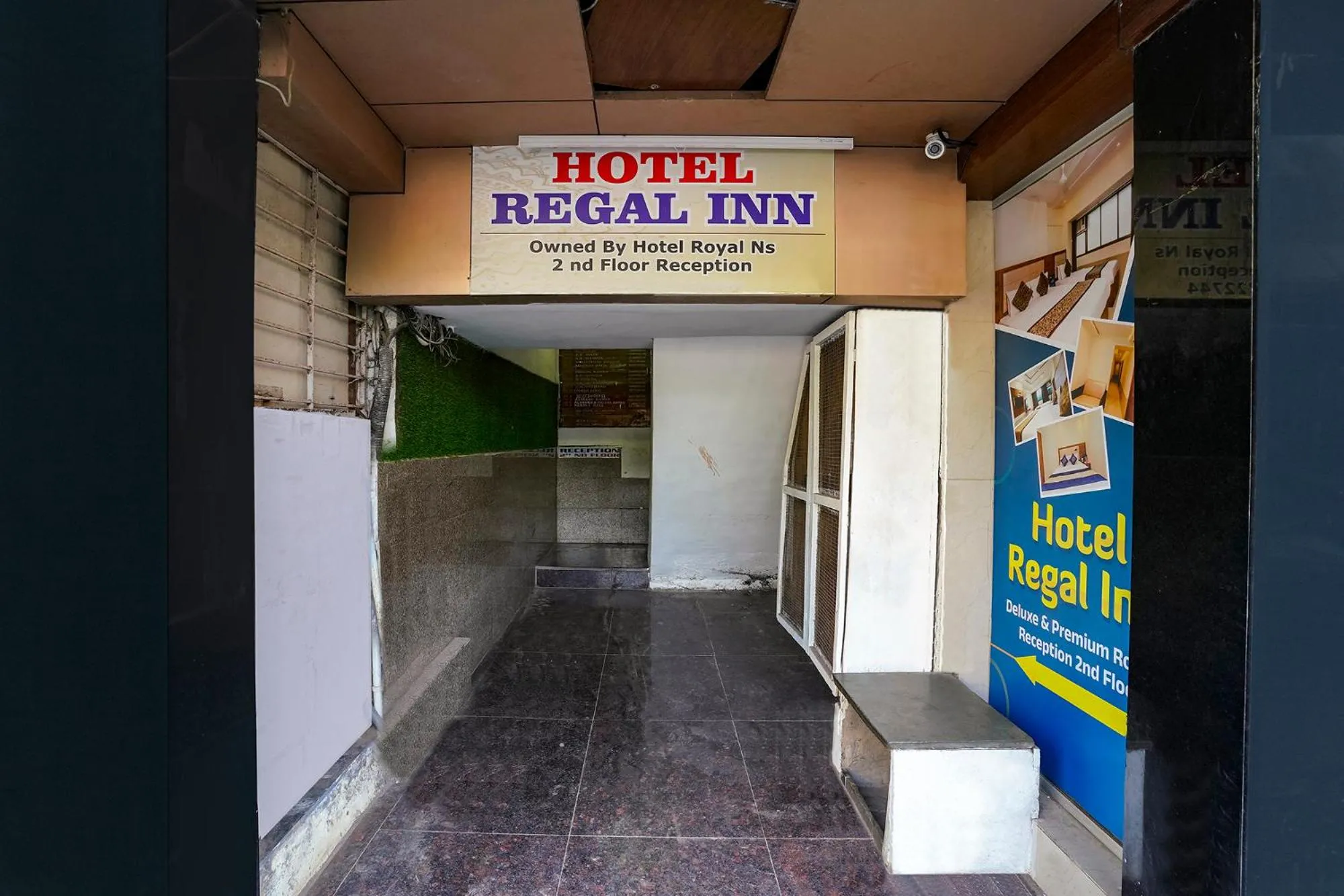 Facade/entrance in FabHotel Regal Inn - In Sahar Road