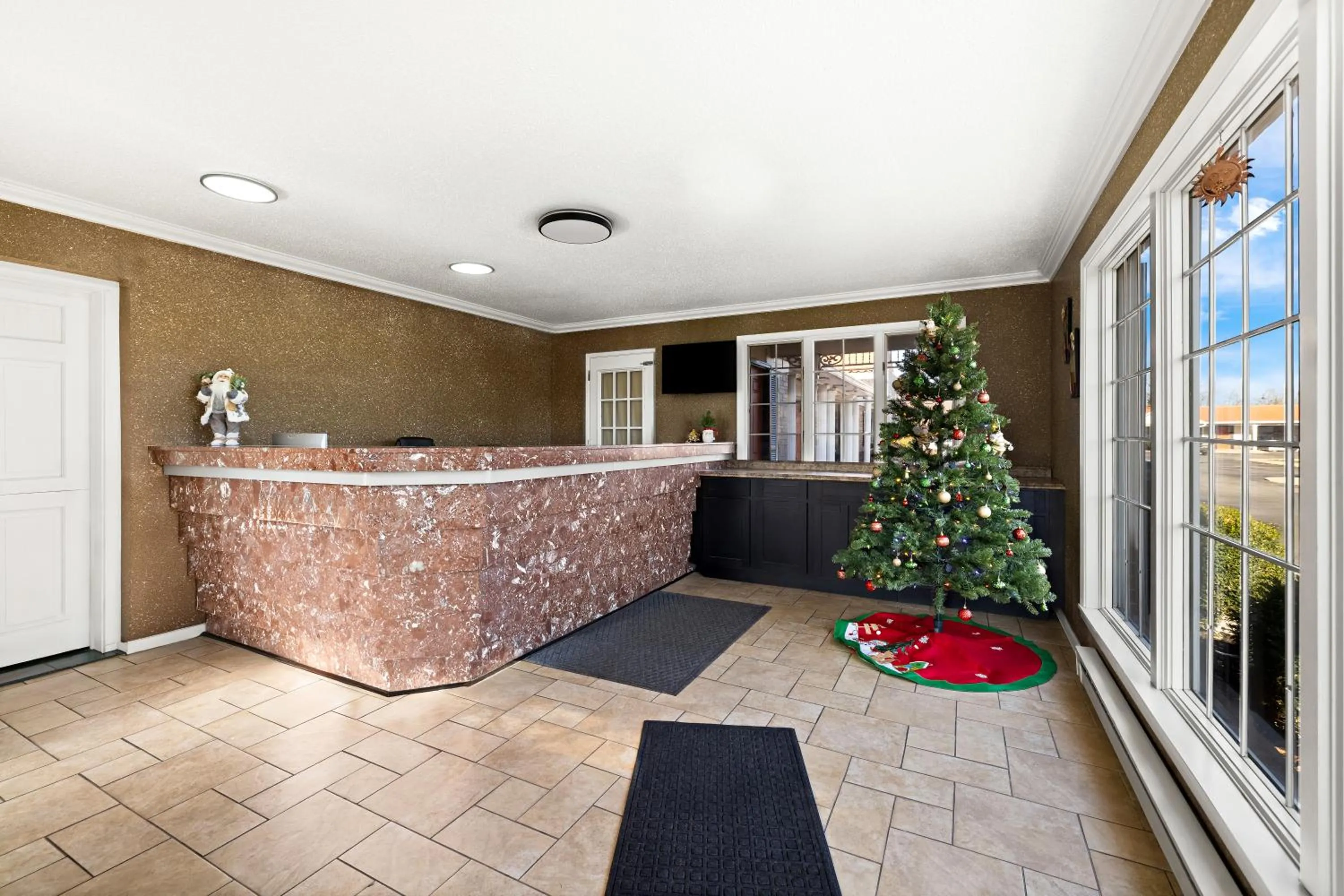 Lobby or reception in Village Haven Inn & Extended Stay
