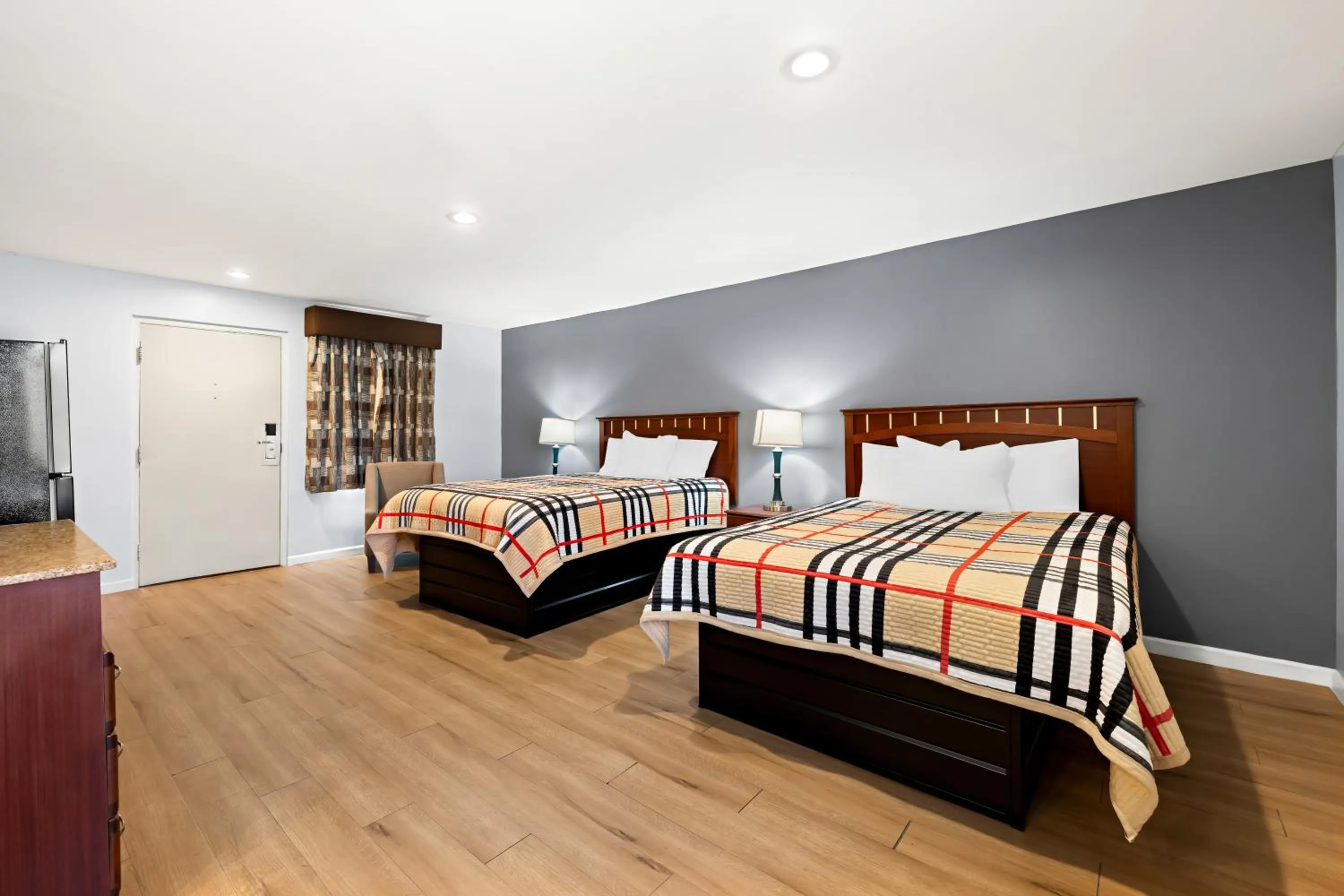 Bedroom, Bed in Village Haven Inn & Extended Stay