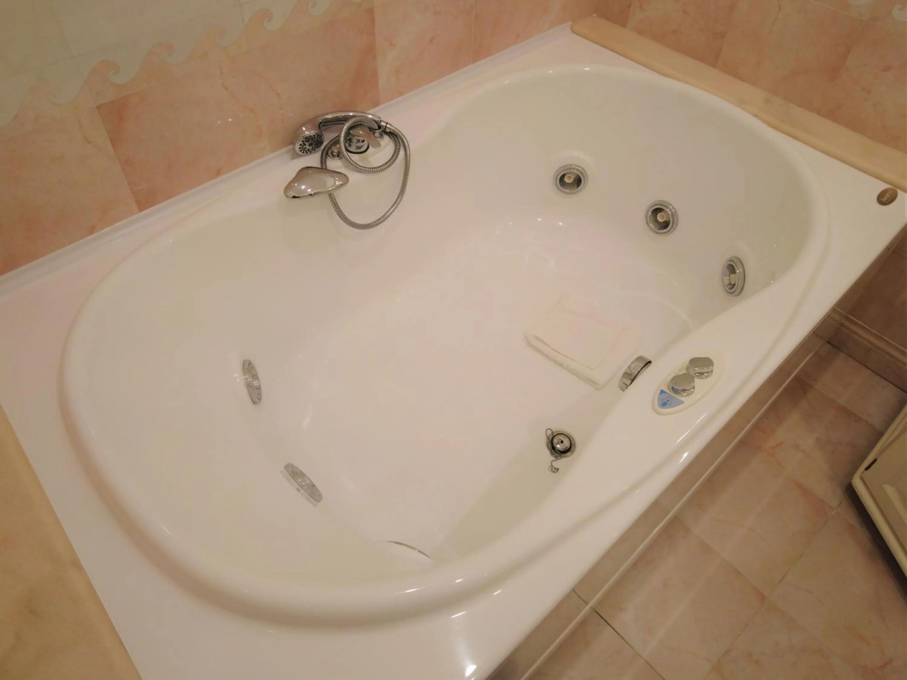 Massage in Gardoce's Guest House