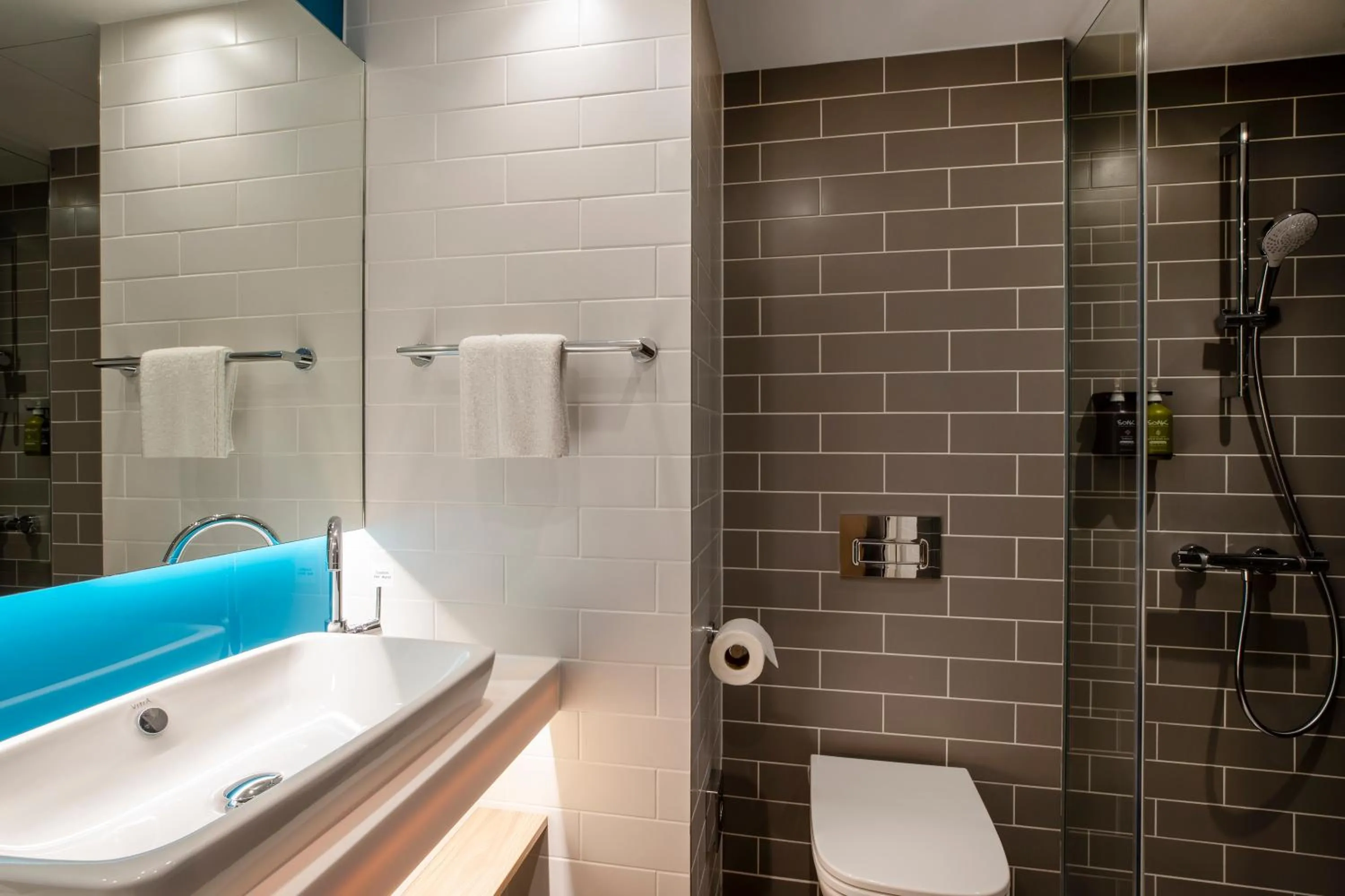 Bathroom in Holiday Inn Express Cambridge West - Cambourne by IHG