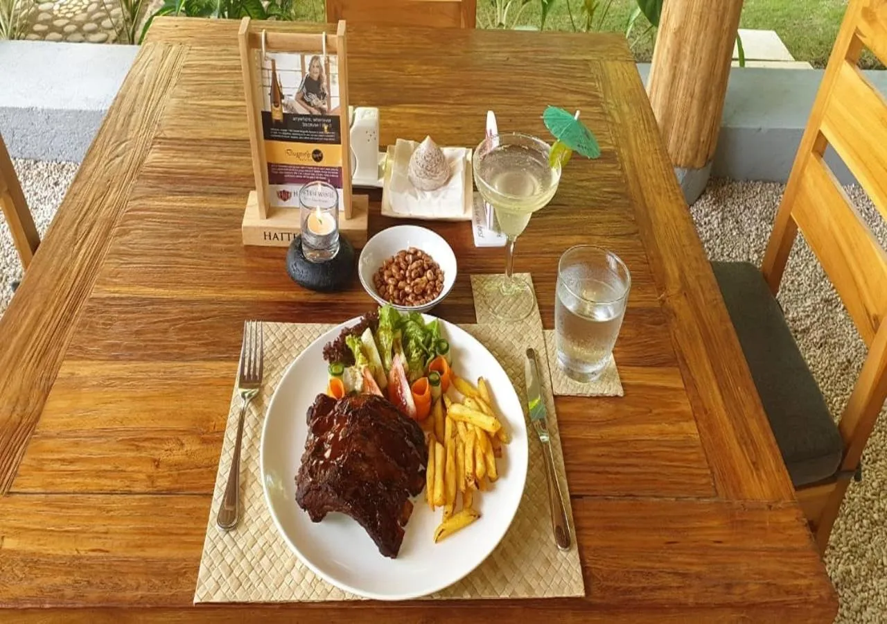 Restaurant/places to eat in Villa Adi