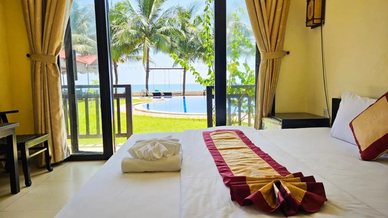 Bed in Venus Mũi Né Resort