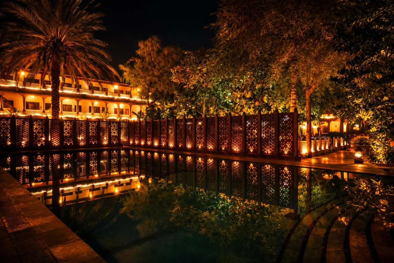 Swimming pool in Ranbanka Palace