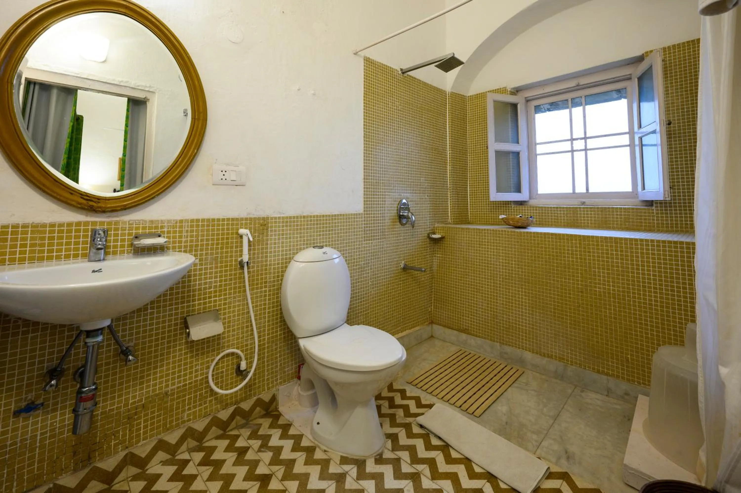 Bathroom in Neemrana's - Hill Fort - Kesroli