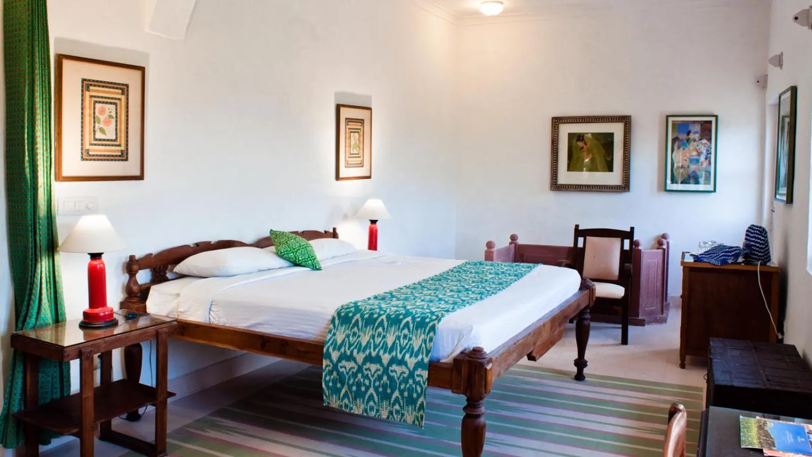 Photo of the whole room, Bed in Neemrana's - Hill Fort - Kesroli