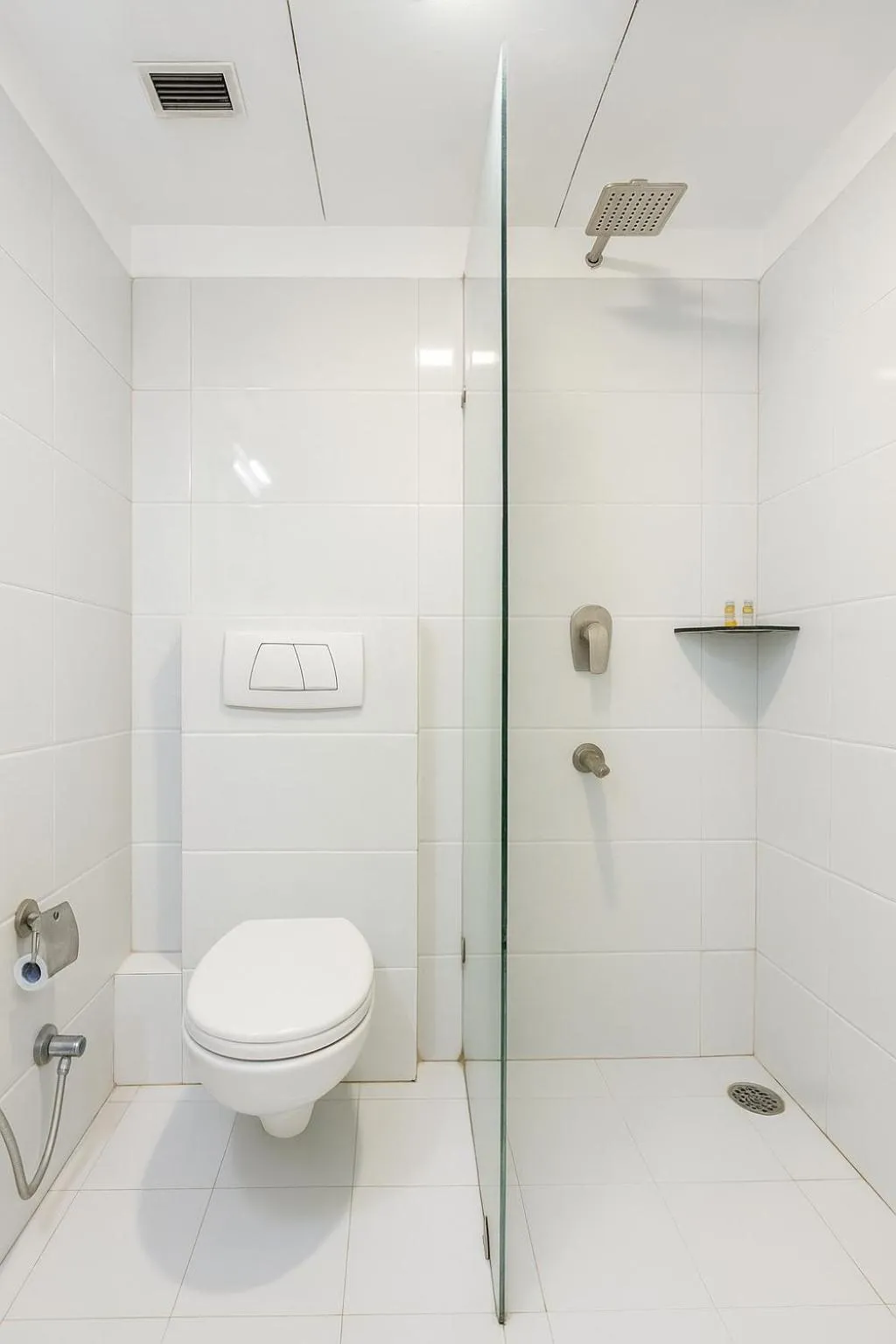 Bathroom in Hotel Horizon - Near Fateh Sagar Lake Udaipur