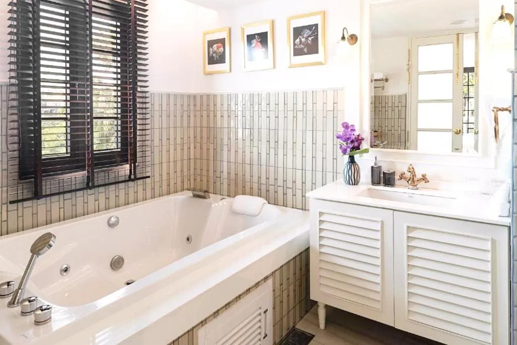 Bathroom in Buri Sriping Riverside Resort & Spa