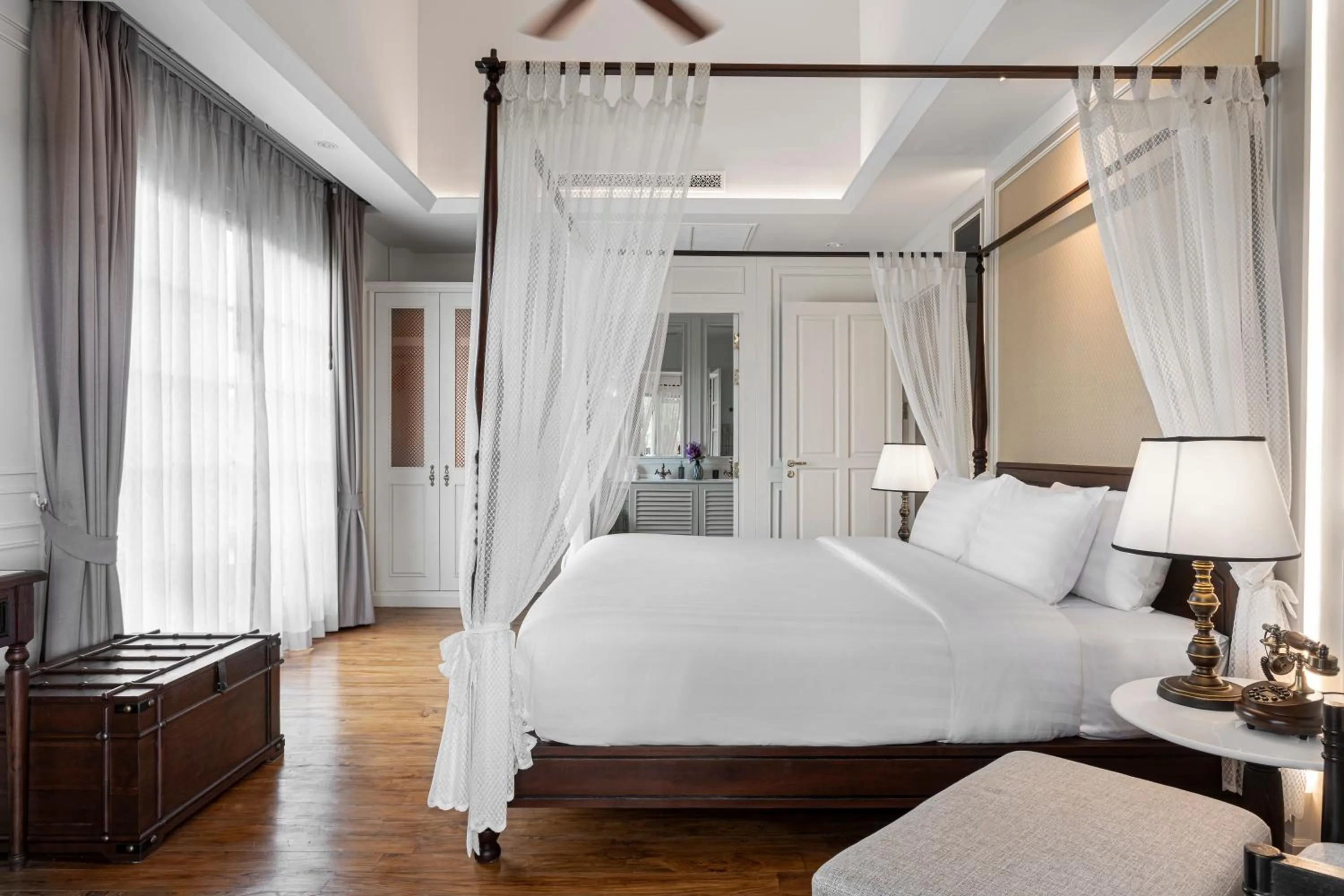 Bed in Buri Sriping Riverside Resort & Spa