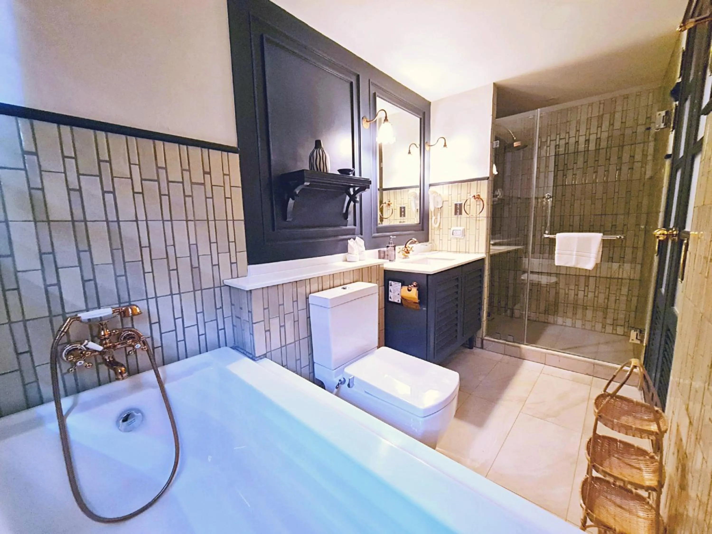 Shower in Buri Sriping Riverside Resort & Spa