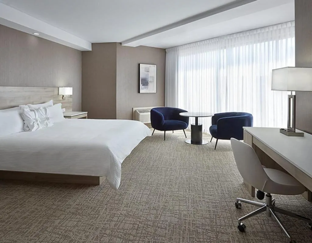 Bed in White Oaks Conference & Resort Spa