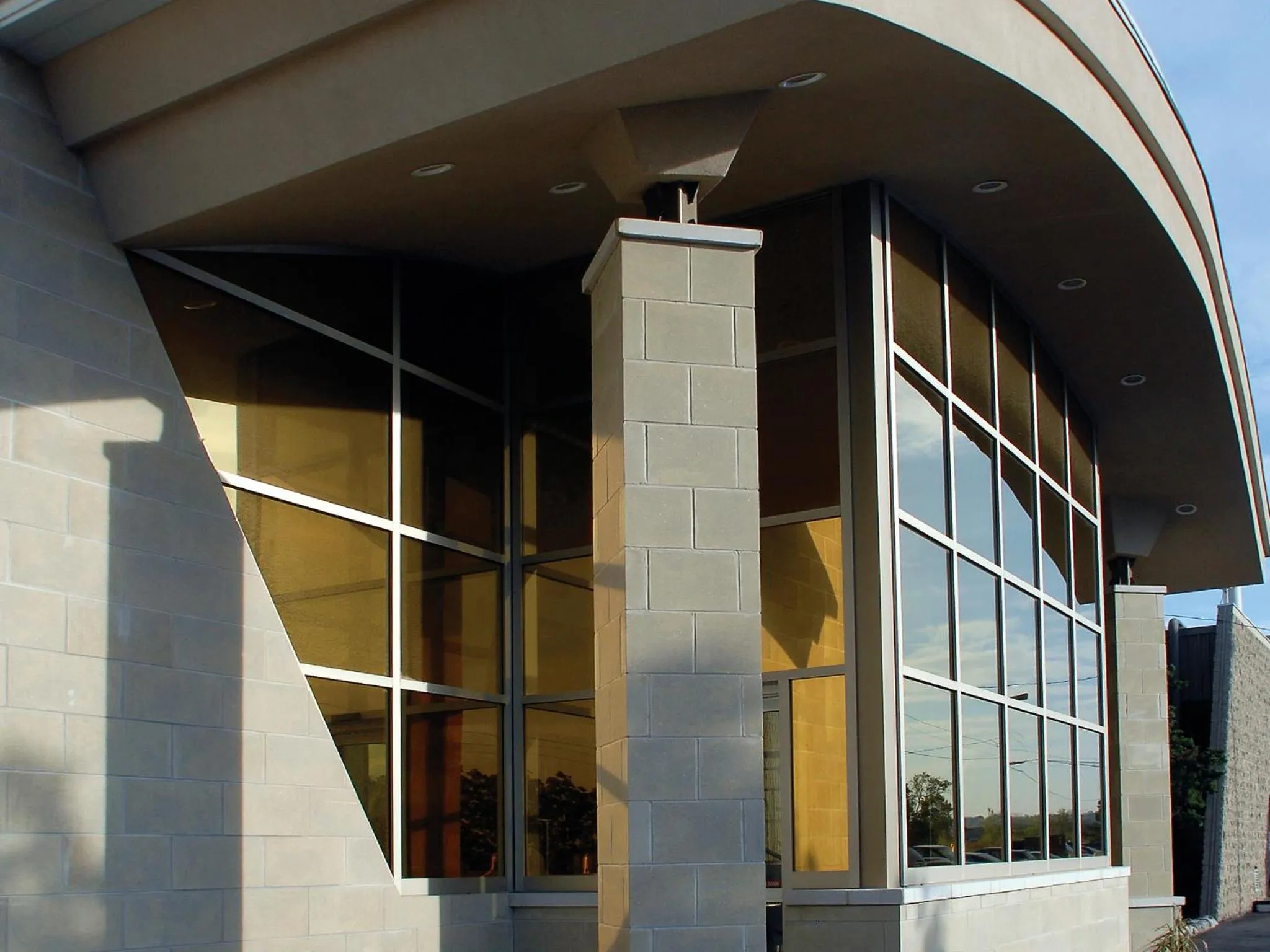 Facade/entrance in White Oaks Conference & Resort Spa