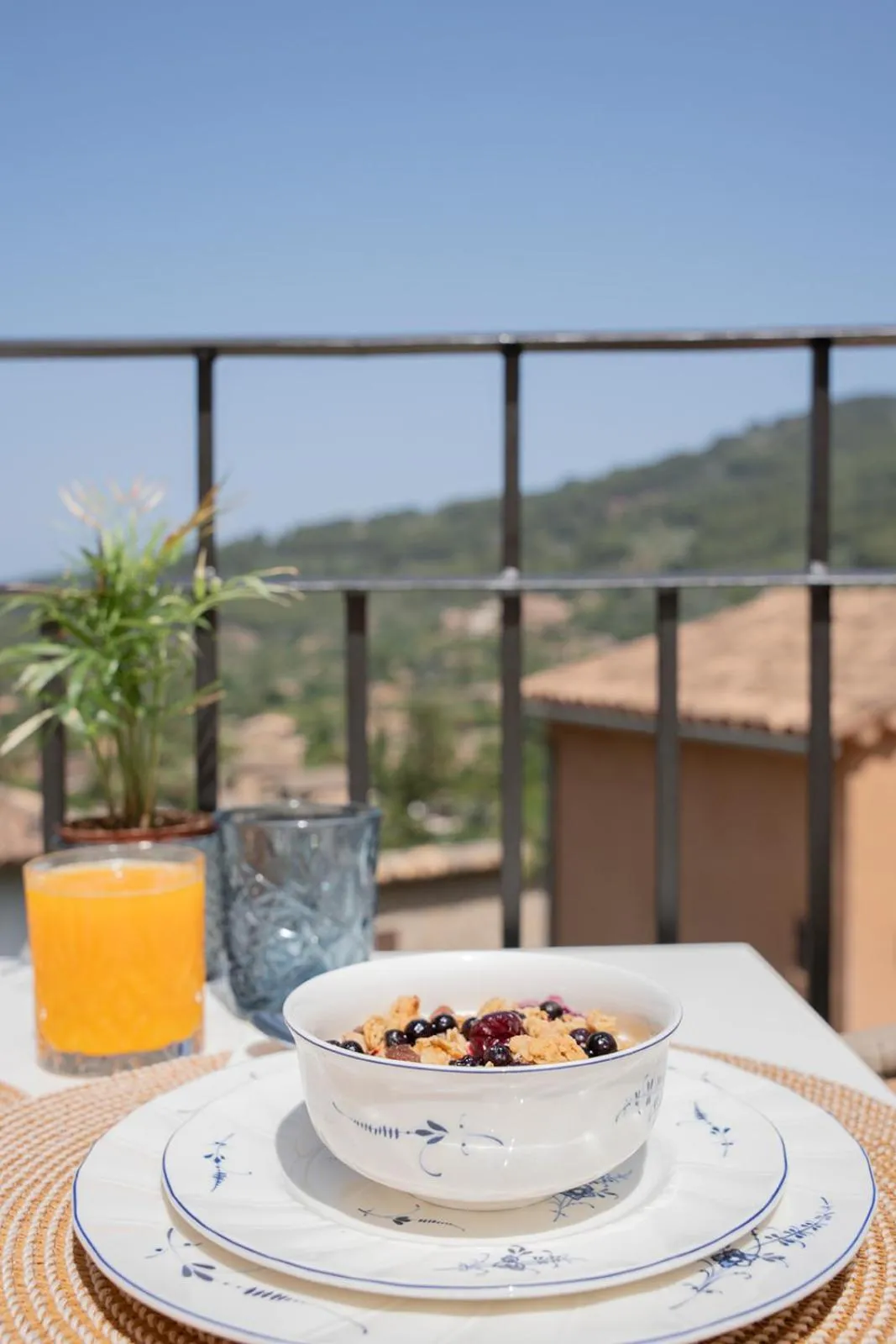 Breakfast in Petit Biniaraix