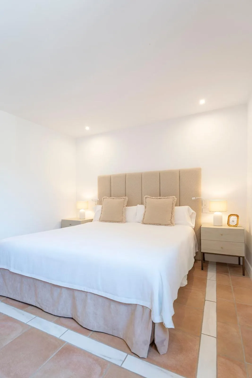 Bedroom, Bed in Petit Biniaraix