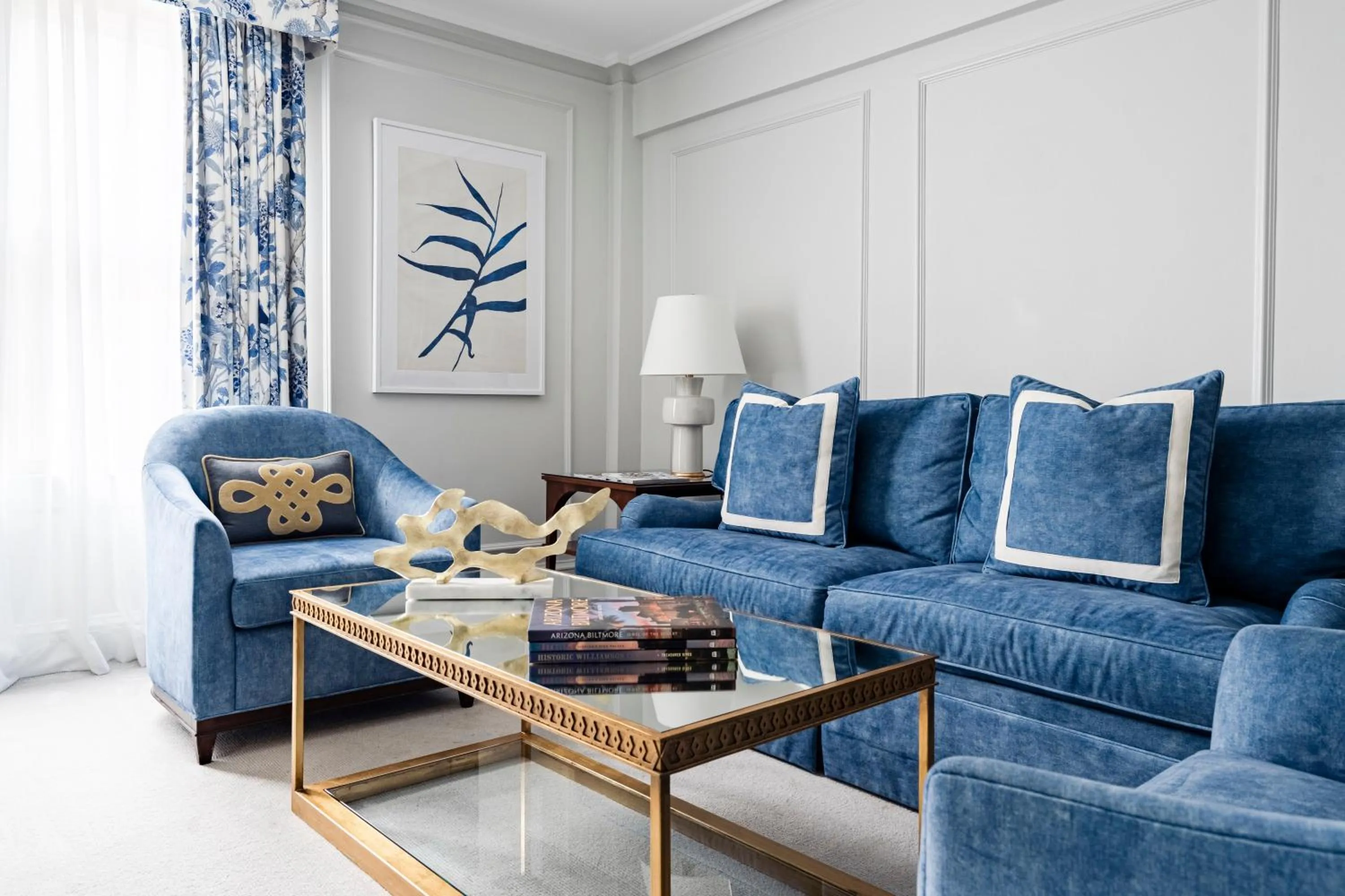 Living room in The Eliot Hotel