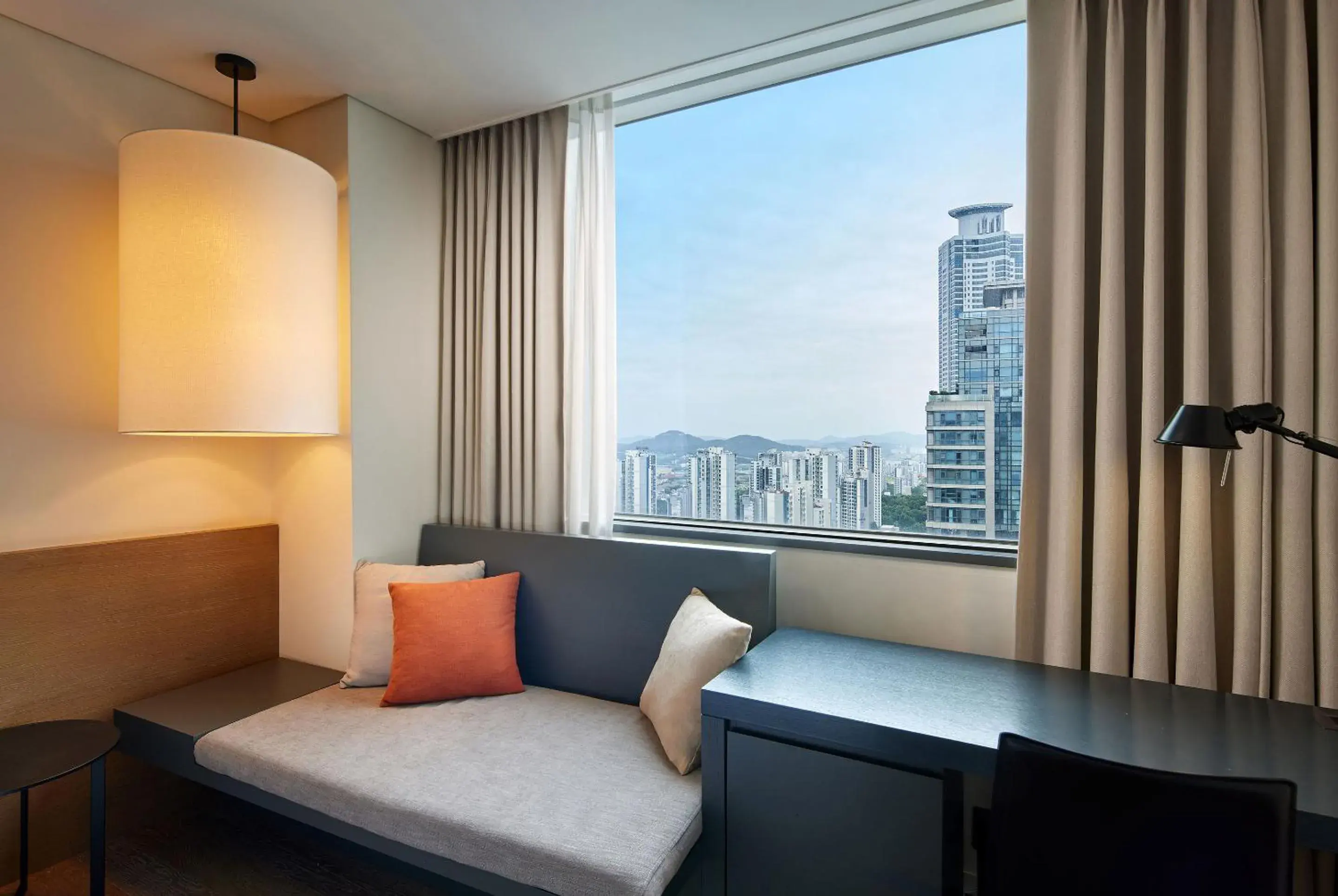 Standard Twin Room with City View in Shilla Stay Dongtan - Samsung Digital City Standard Twin Room with City View in Shilla Stay Dongtan - Samsung Digital City