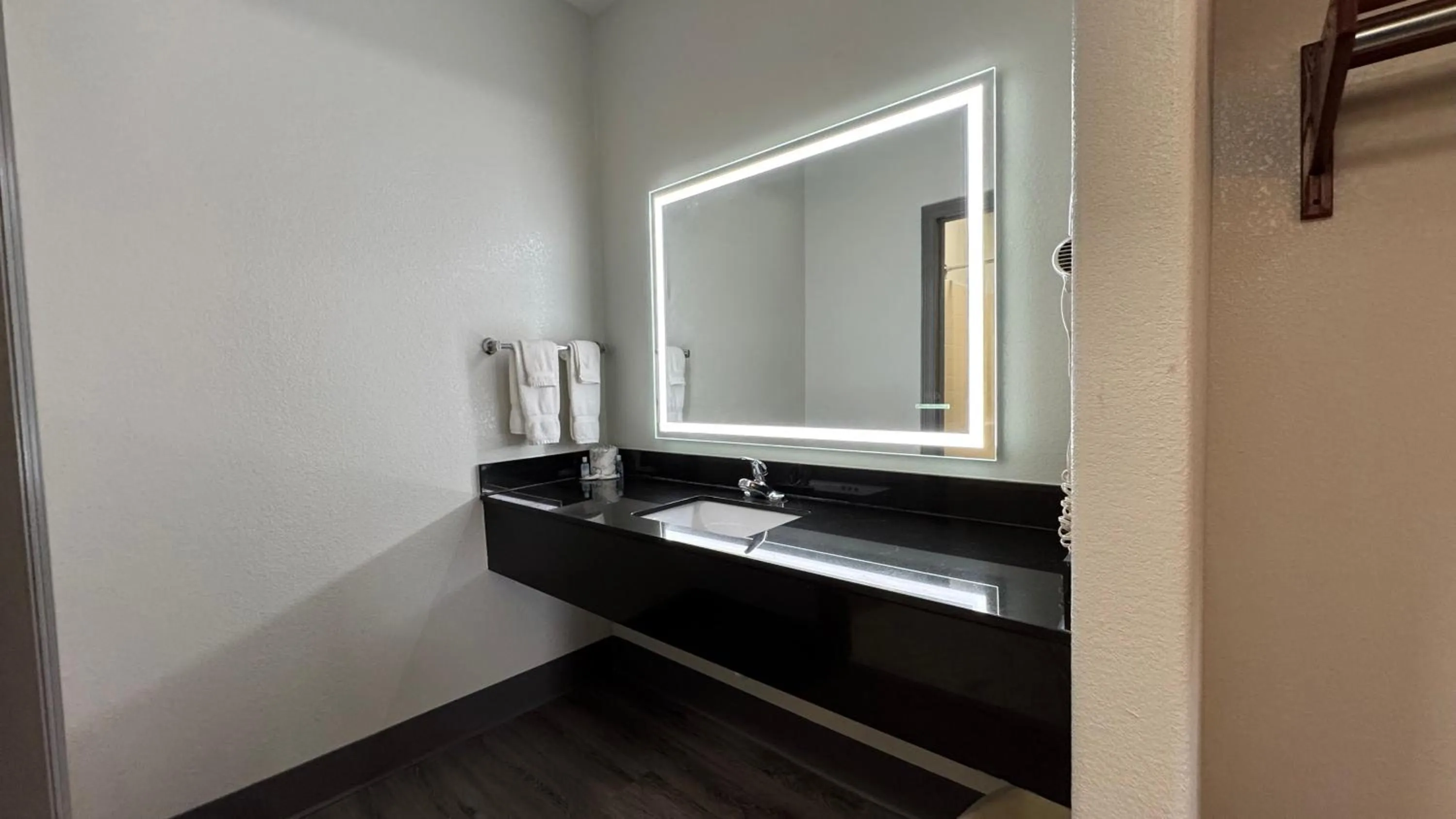 Sunbridge Inn & Suite Extended Stay