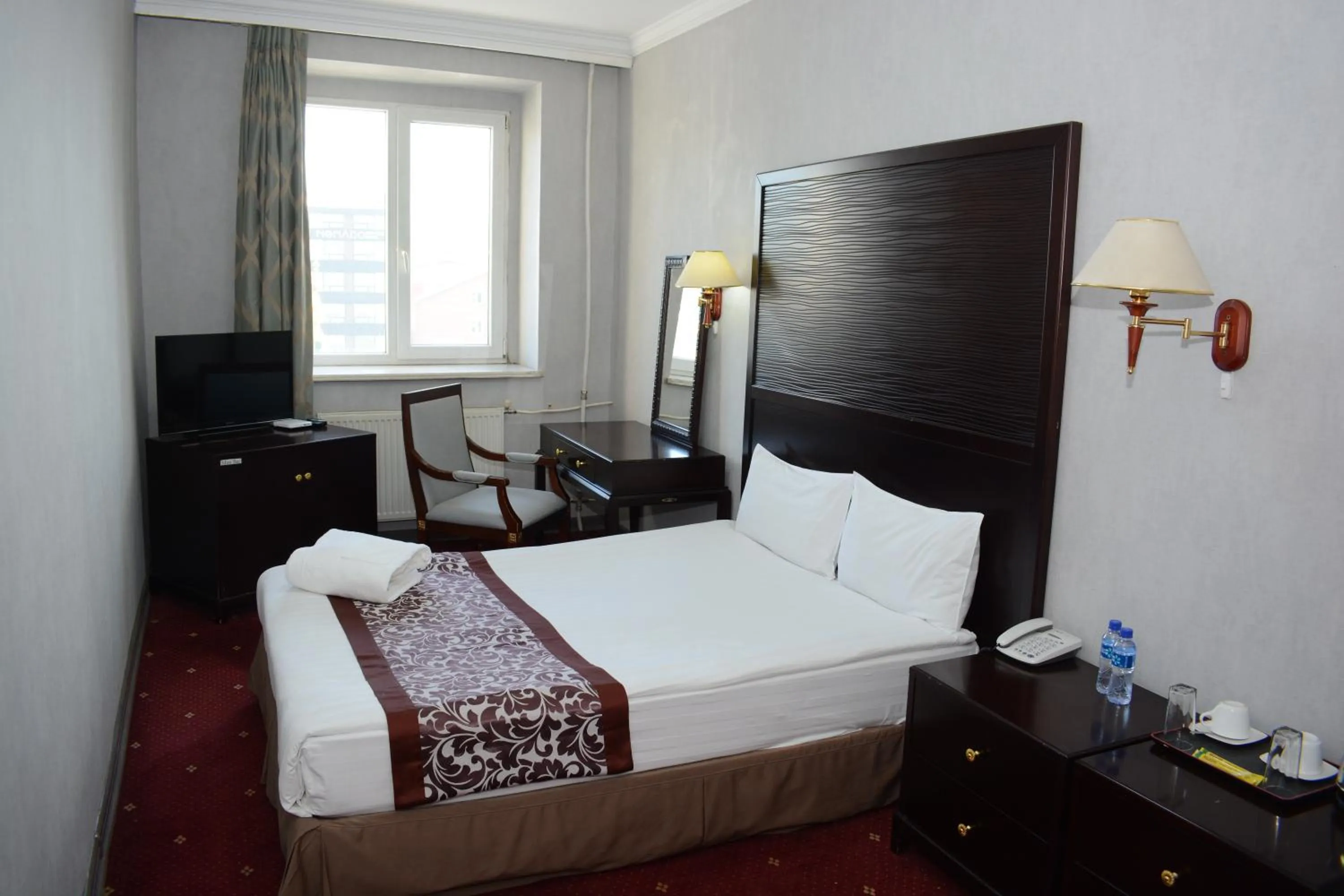 Bed in White House Hotel