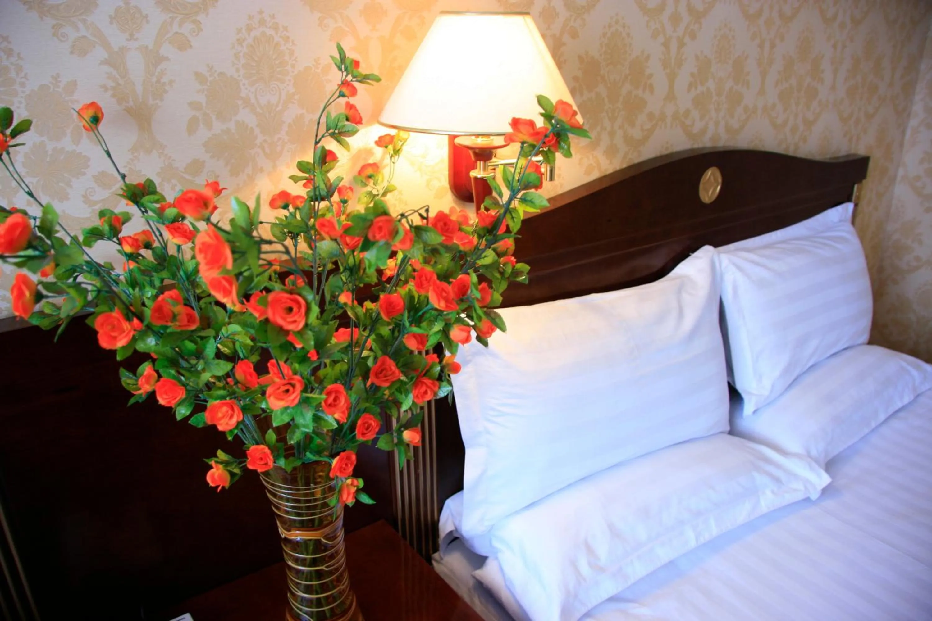 Bed in White House Hotel