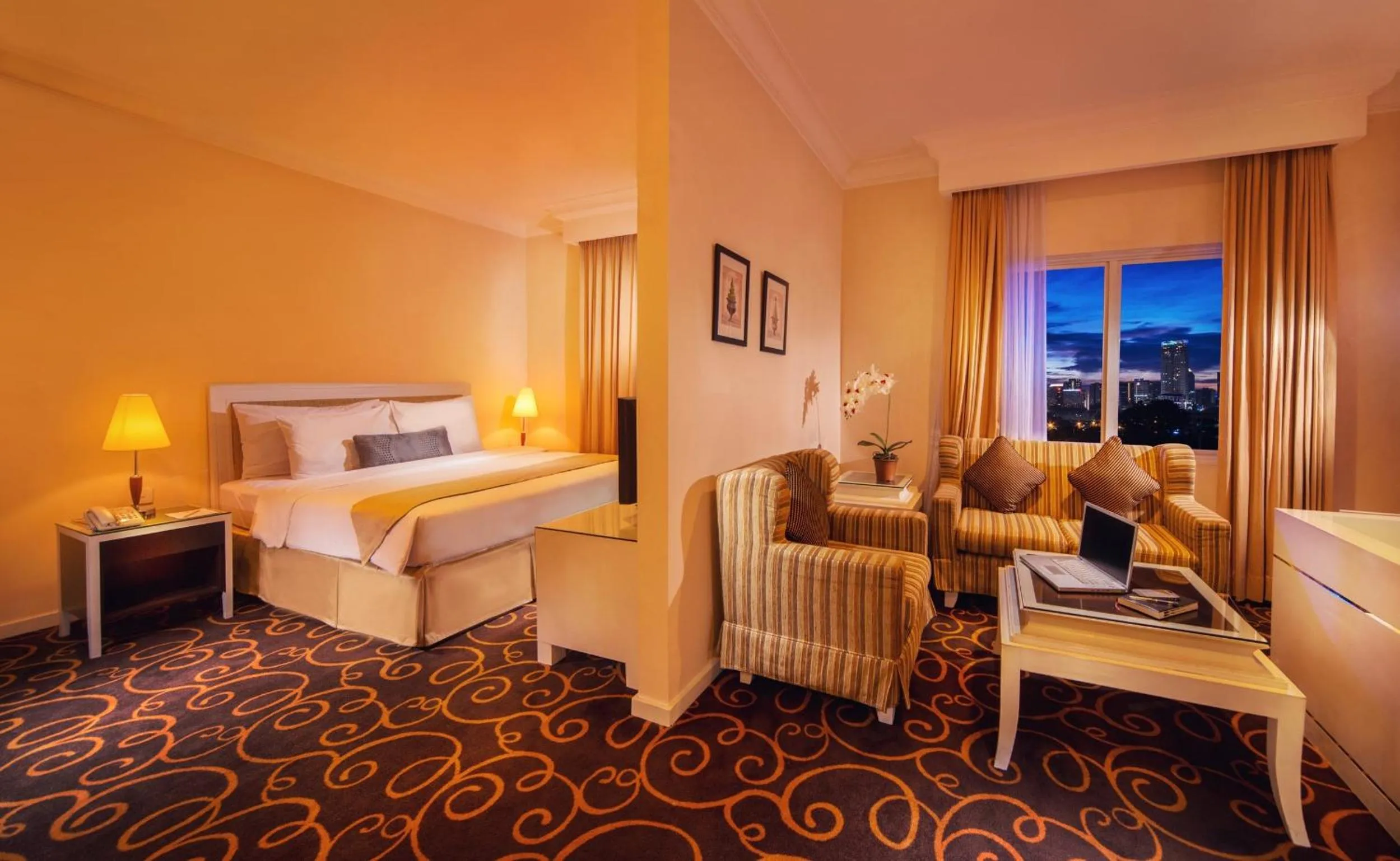 Photo of the whole room, Bed in Blue Sky Pandurata Hotel Cikini