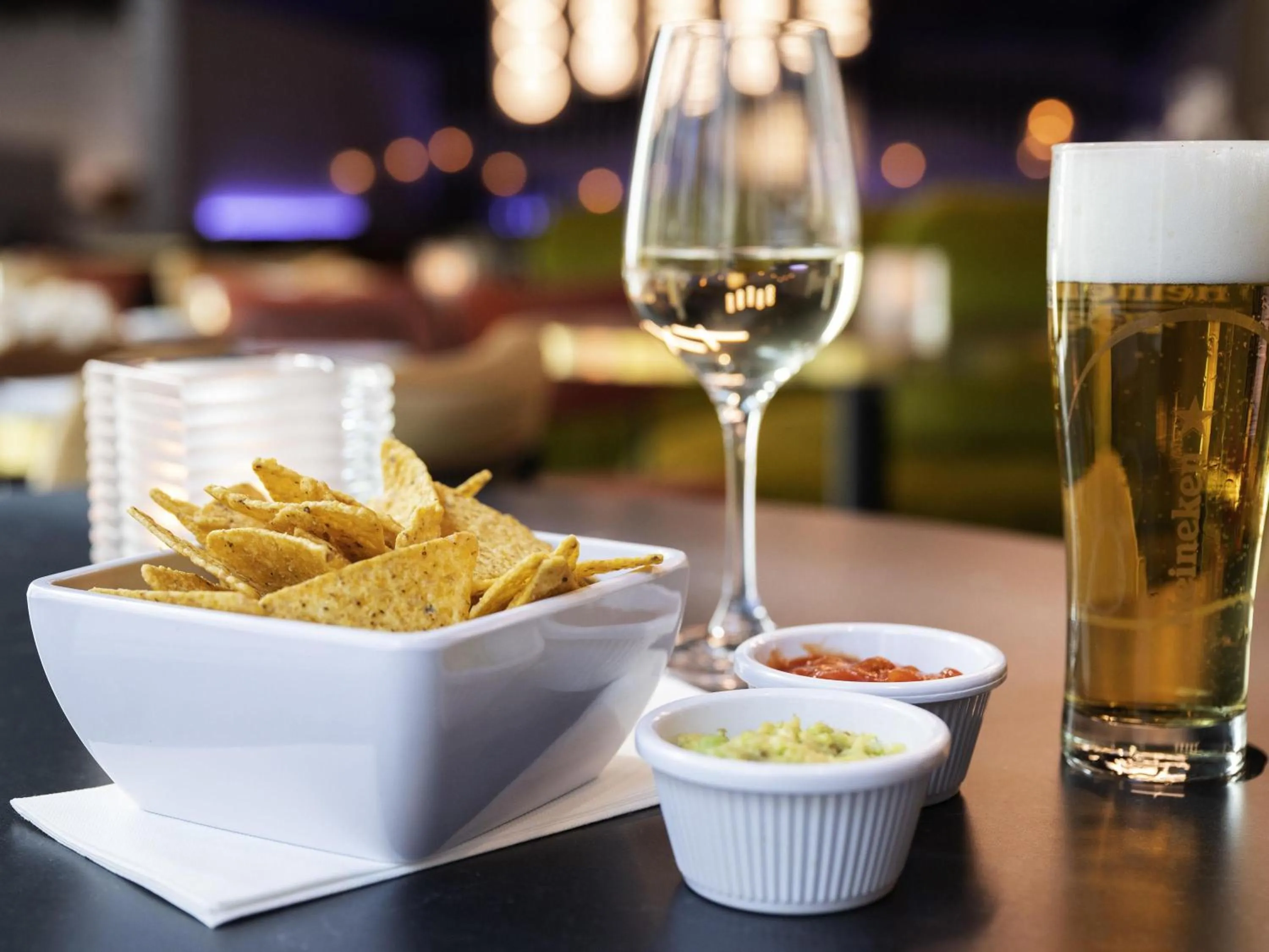 Restaurant/places to eat in Mercure Amsterdam North Station