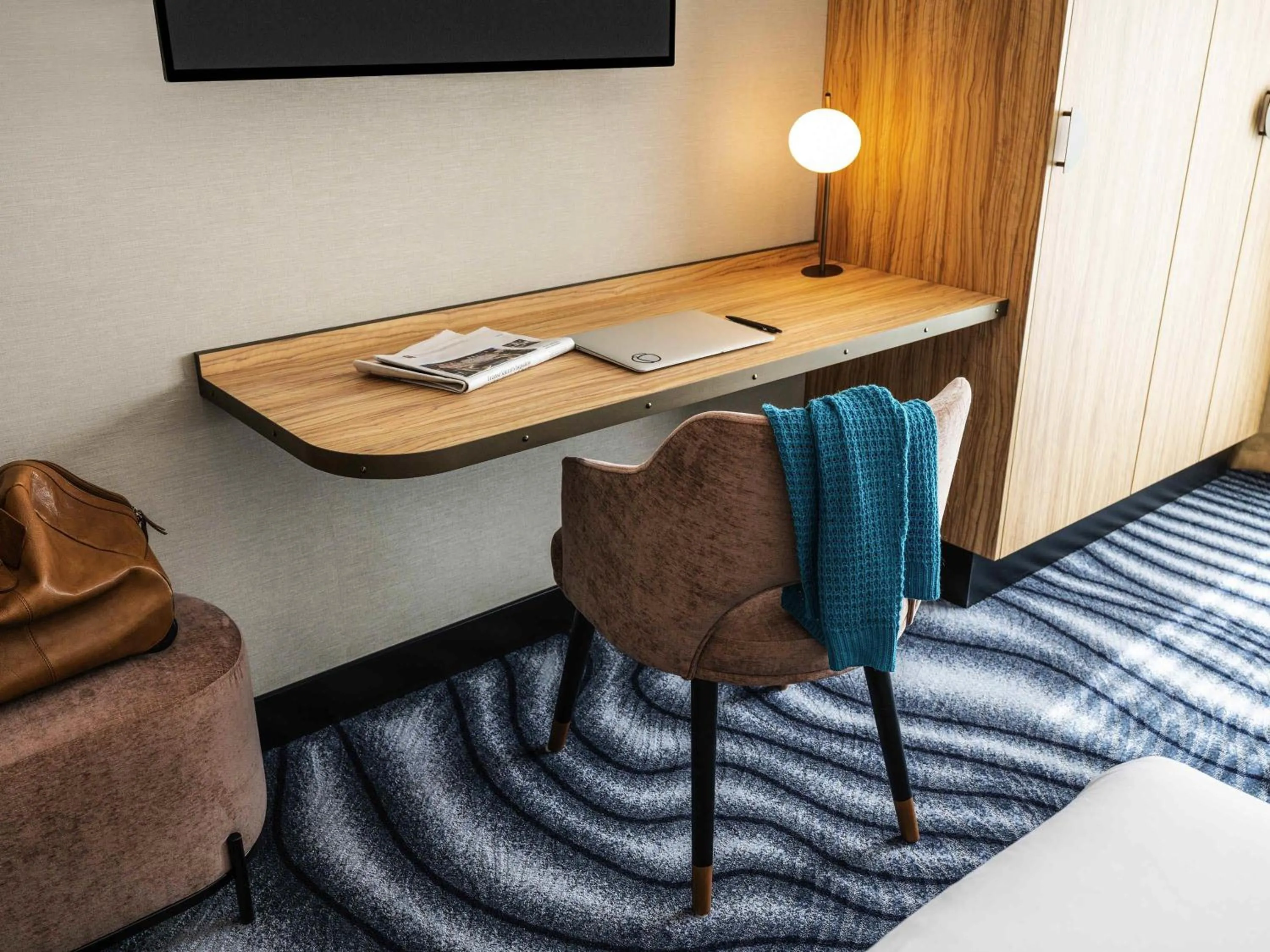 Bedroom in Mercure Amsterdam North Station