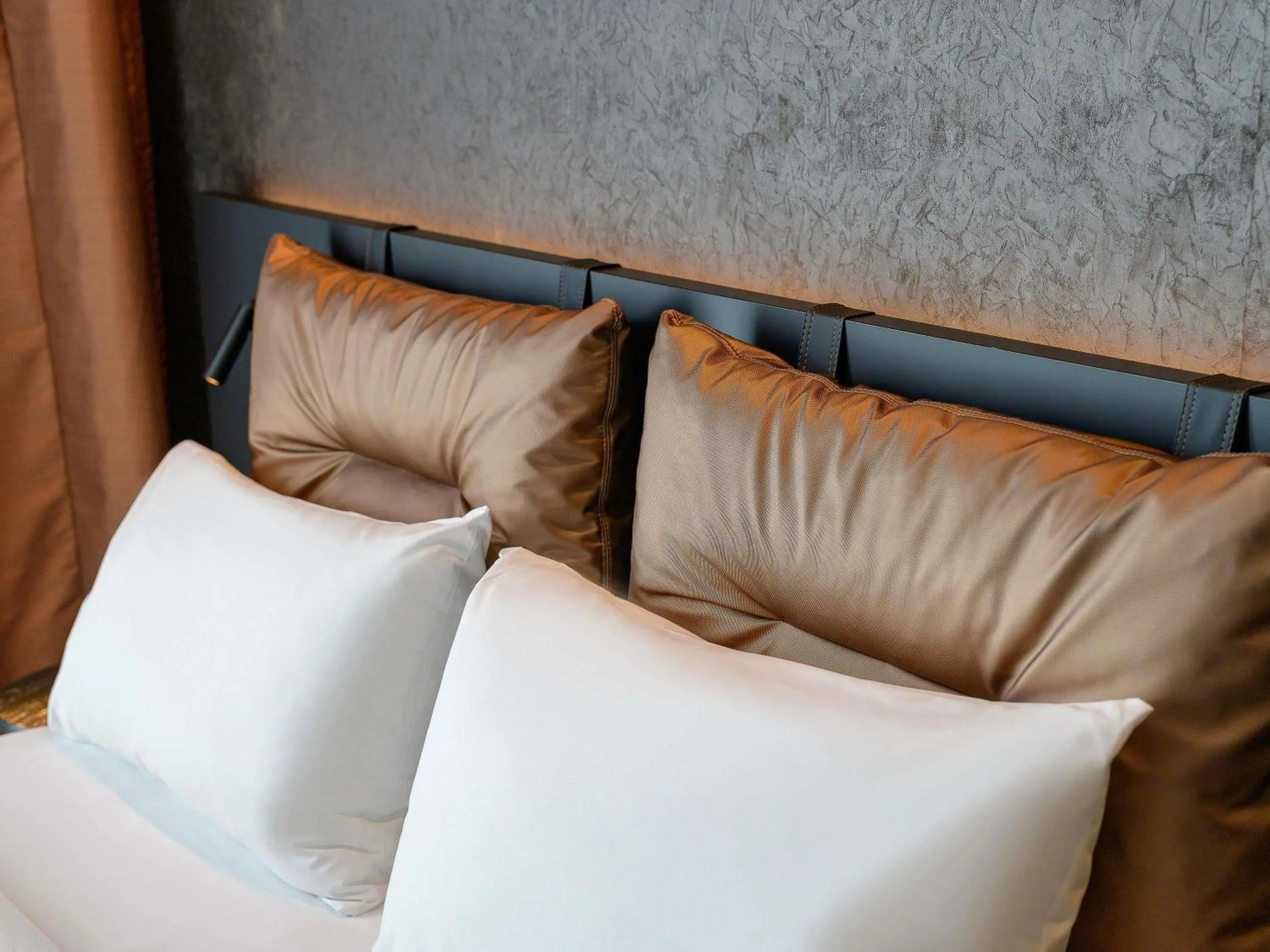 Bedroom, Bed in ibis Styles Friedrichshafen