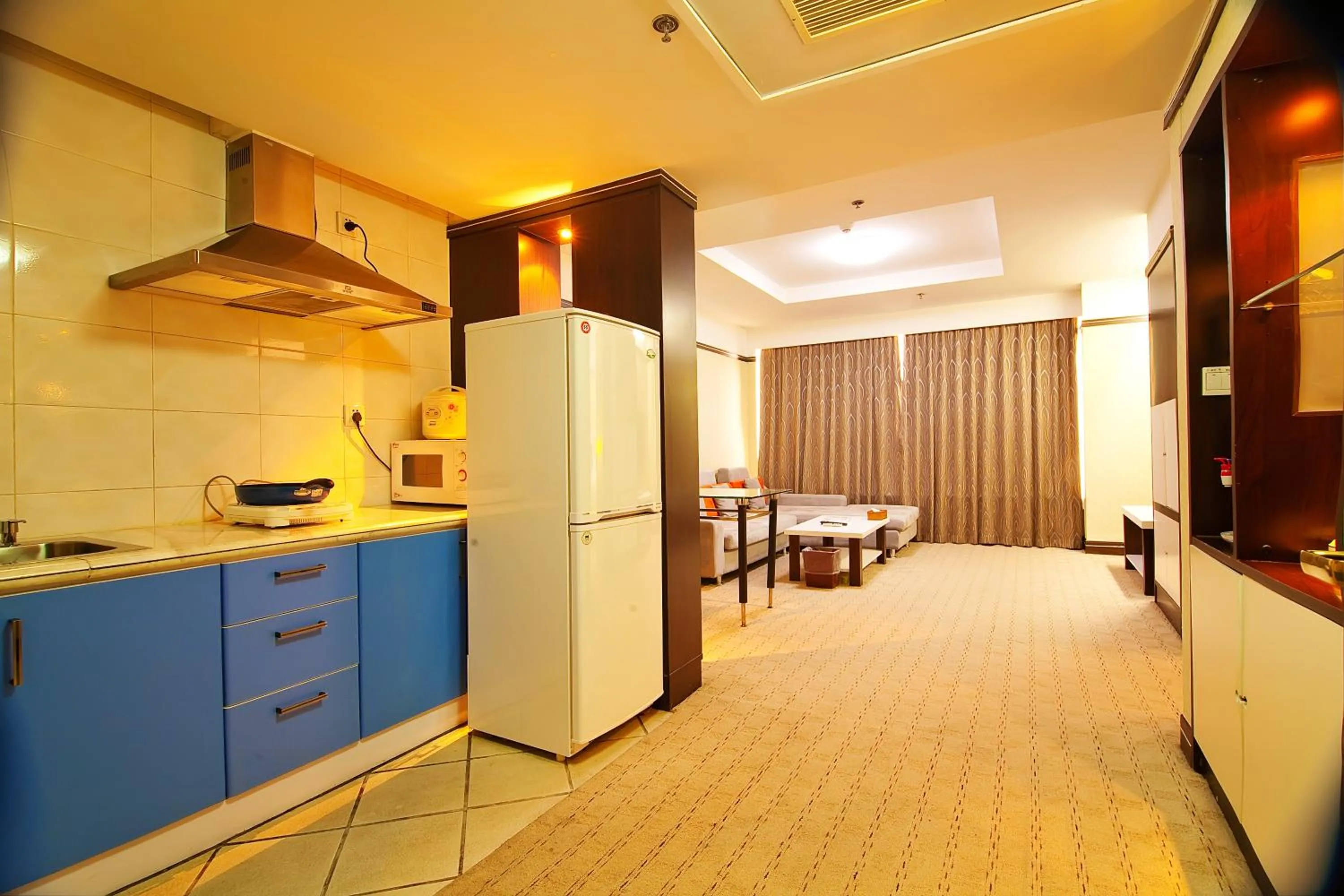 Kitchen/Kitchenette in Asia Hotel Yantai