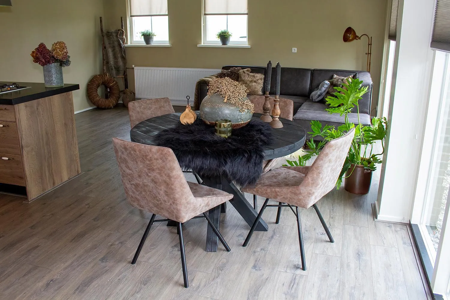 Property building in Bed en Breakfast The Wooden Wall