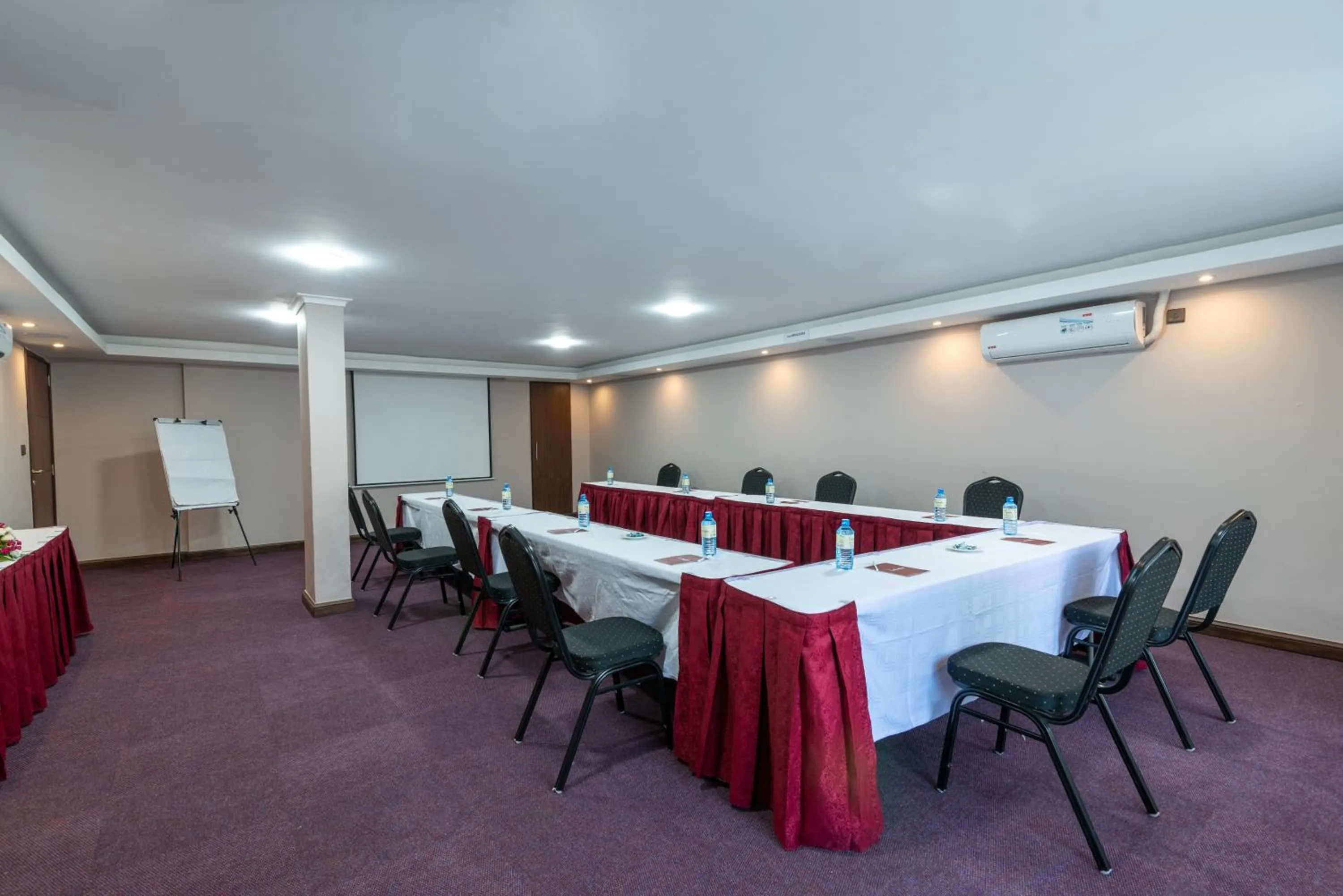 Meeting/conference room in Heri Heights Hotel Apartments, SureStay Collection by Best Western