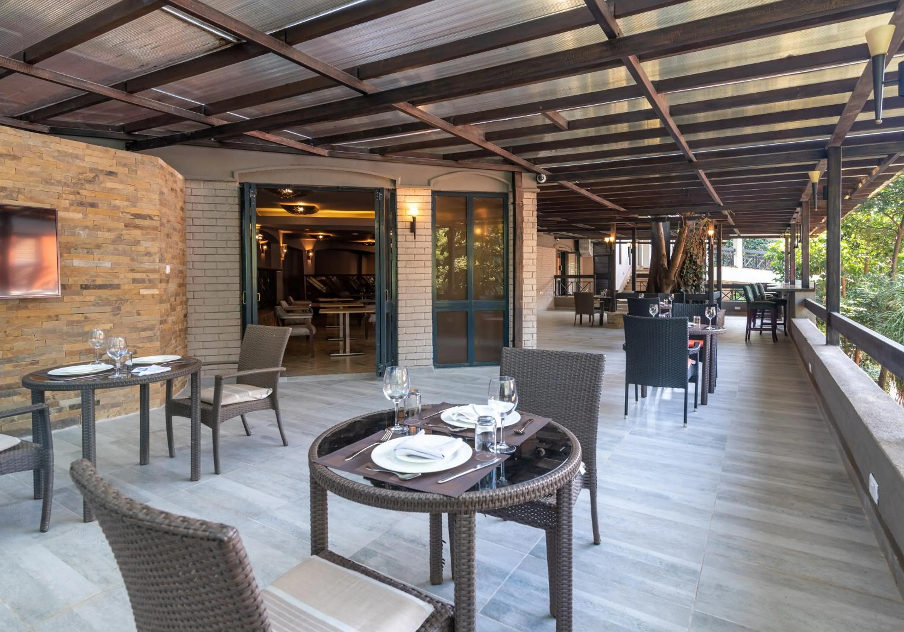 Restaurant/places to eat in Heri Heights Hotel Apartments, SureStay Collection by Best Western