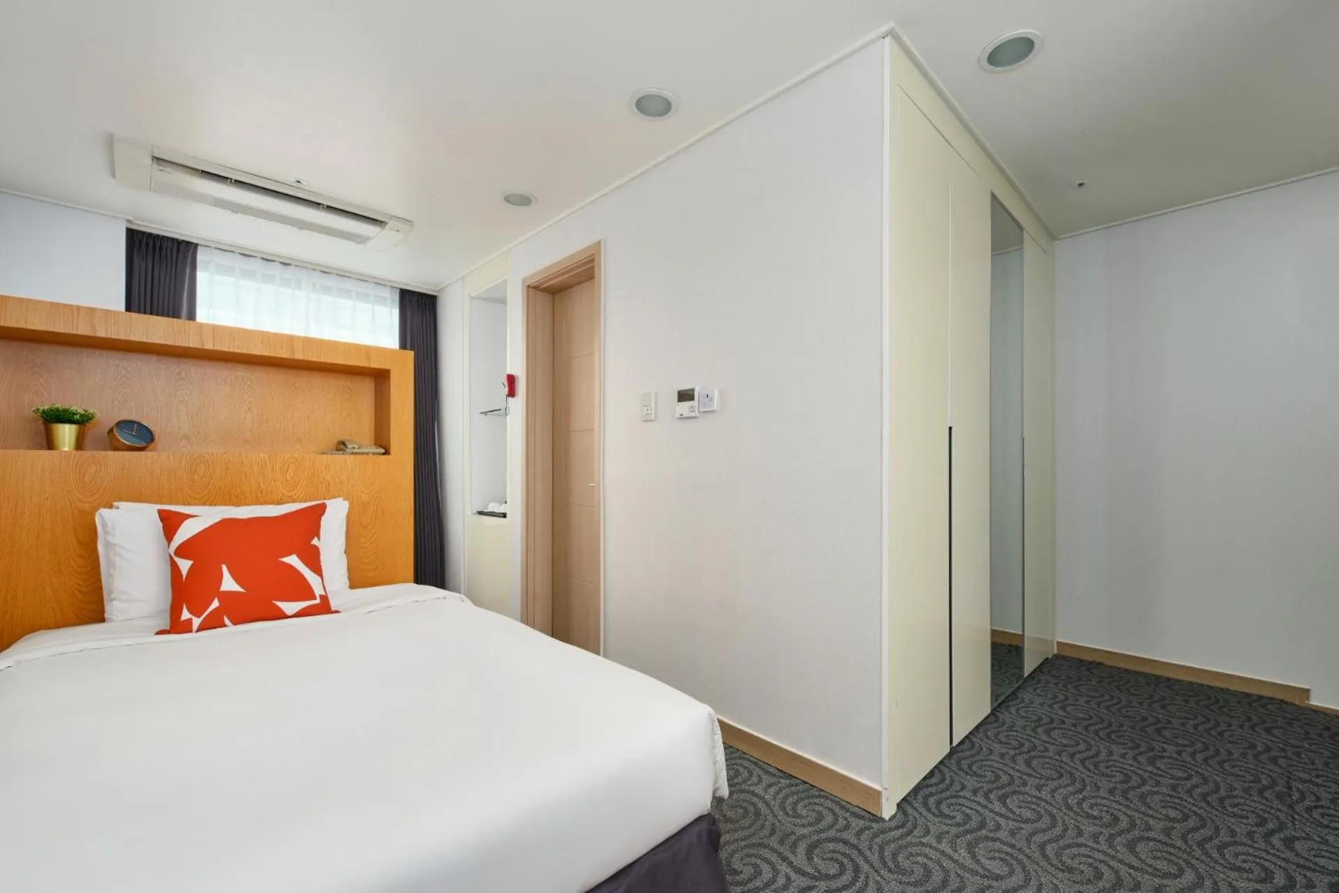 Bed in Hotel Atrium Jongno