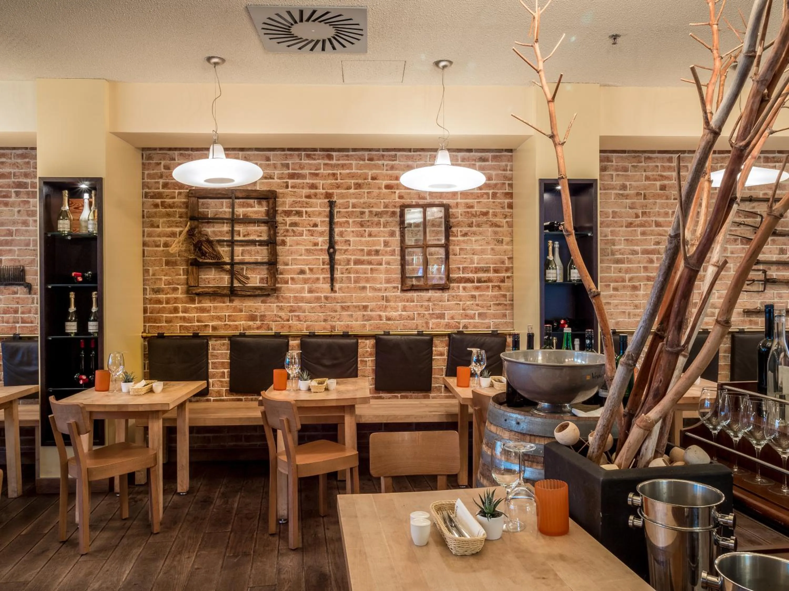 Restaurant/places to eat in Lindner Hotel Vienna Am Belvedere, part of JdV by Hyatt