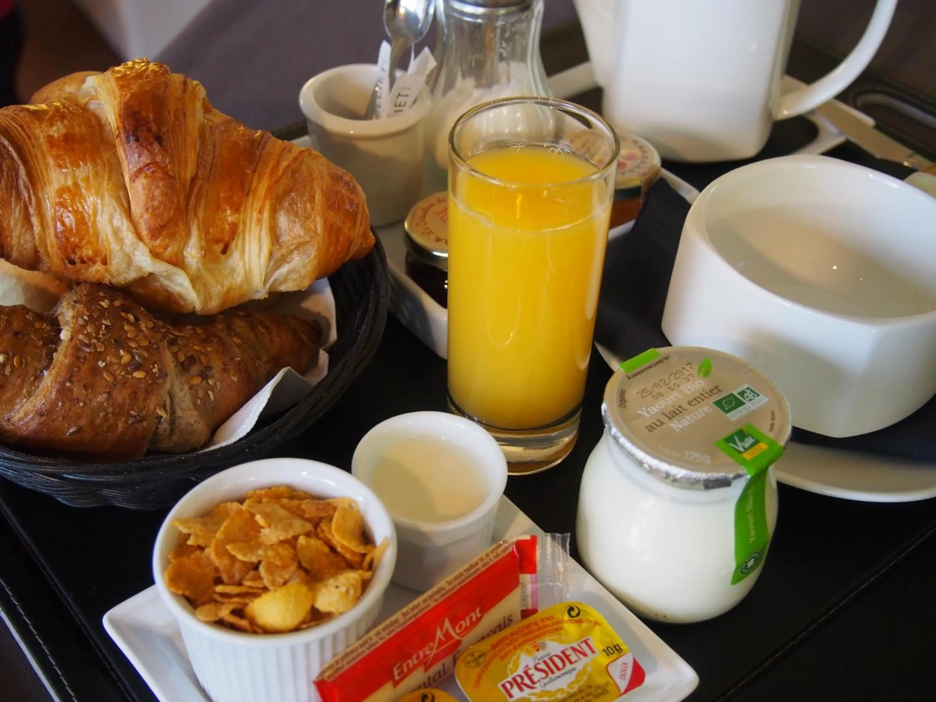 Breakfast in Hotel Du Croisé