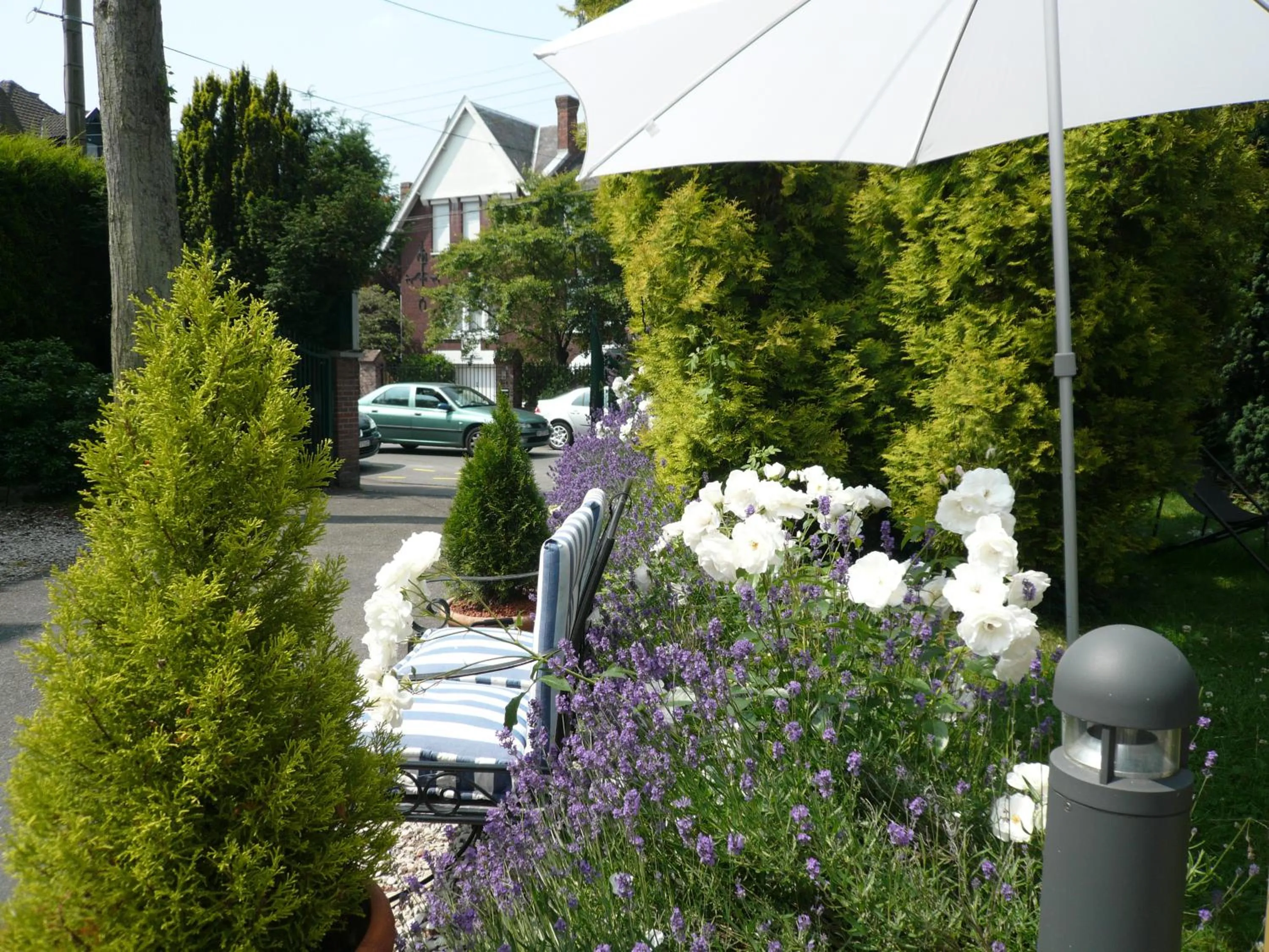 Facade/entrance in Hotel Du Croisé