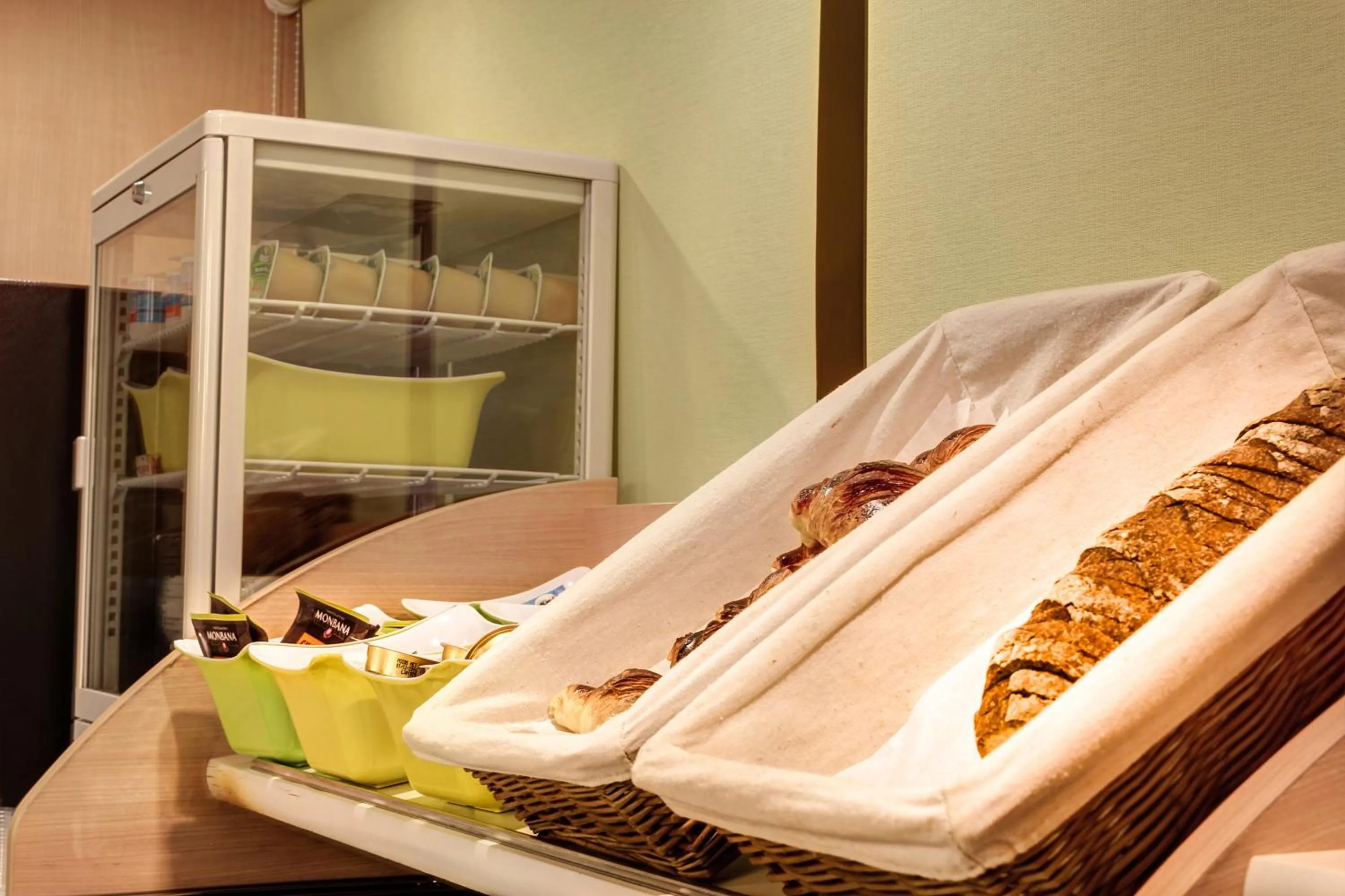 Buffet breakfast in Hotel Inn Design Laon