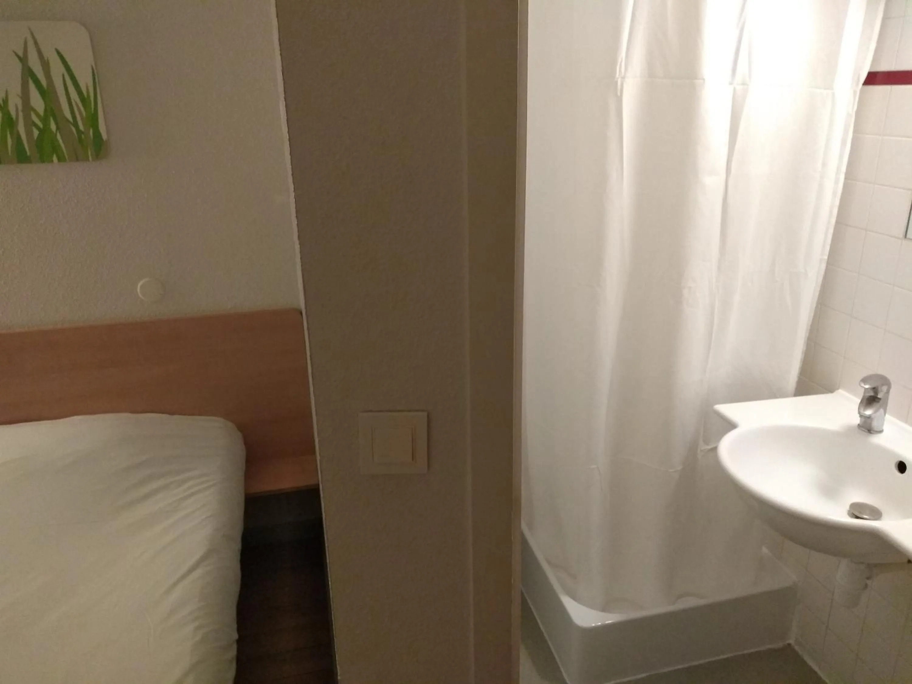 Bathroom in Hotel Inn Design Laon