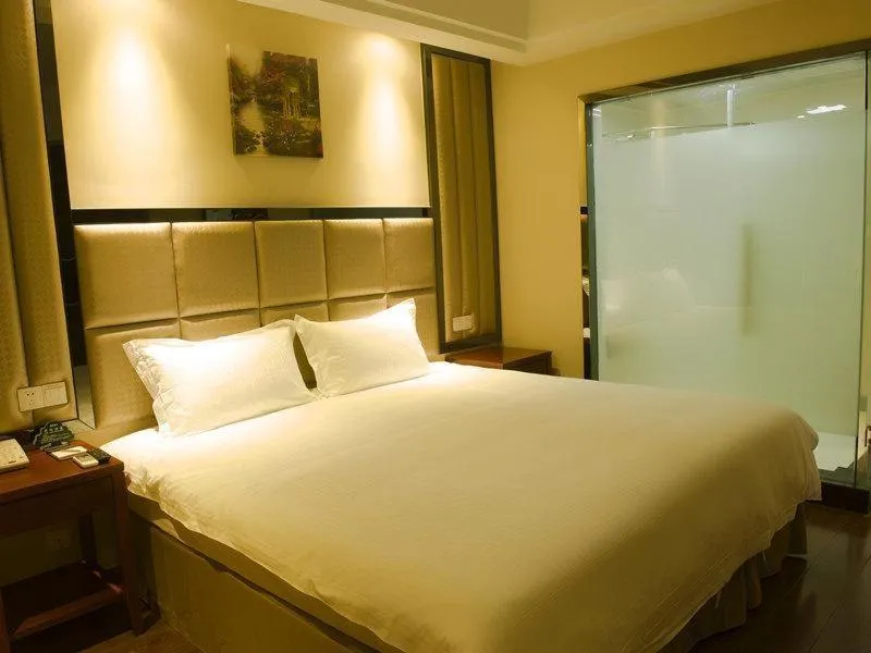 Bed in Greentree Inn Changzhou Changwu Gufang Road Express Hotel