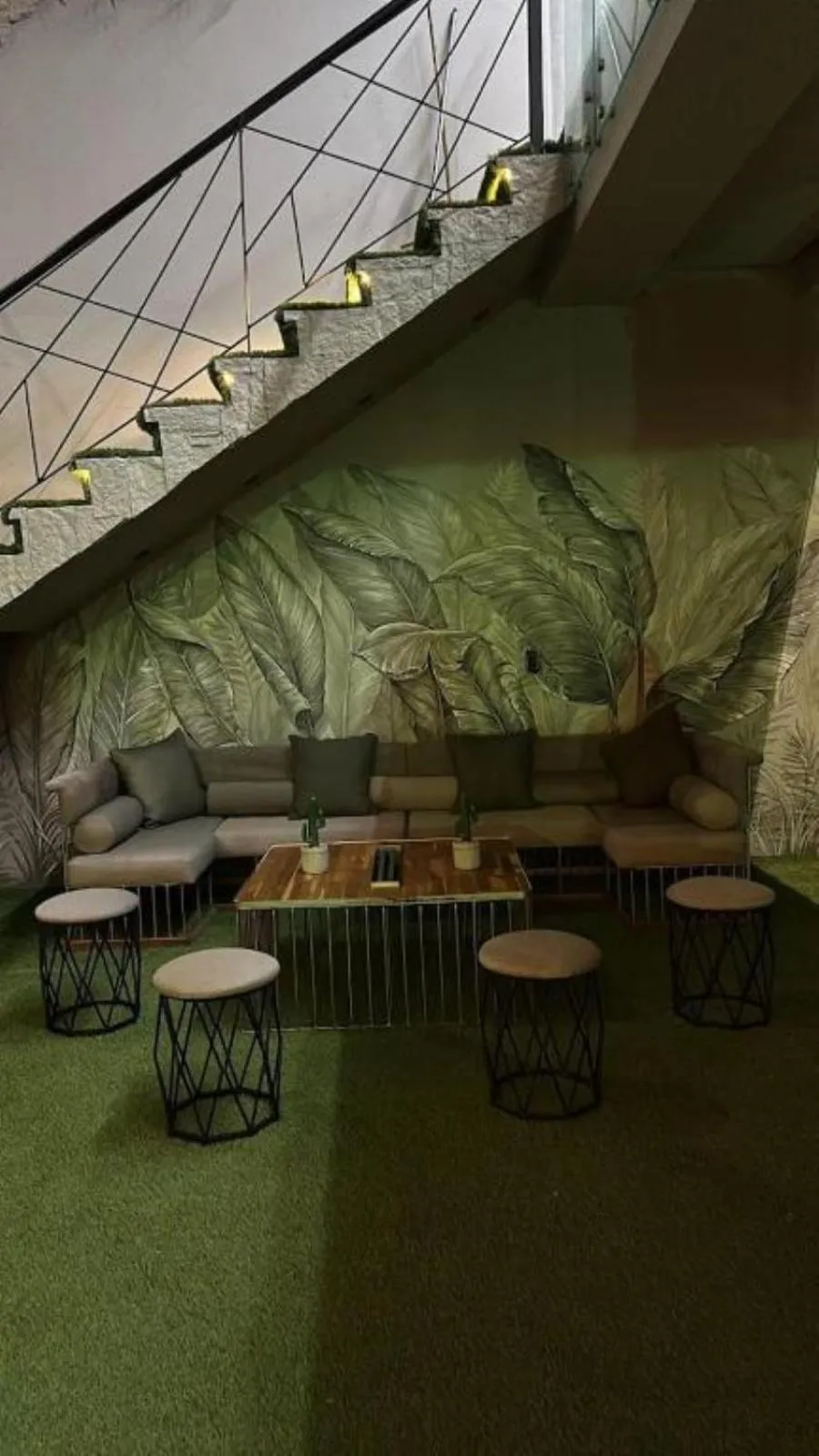 Living room in EleMYNT LifeStyle Hotel