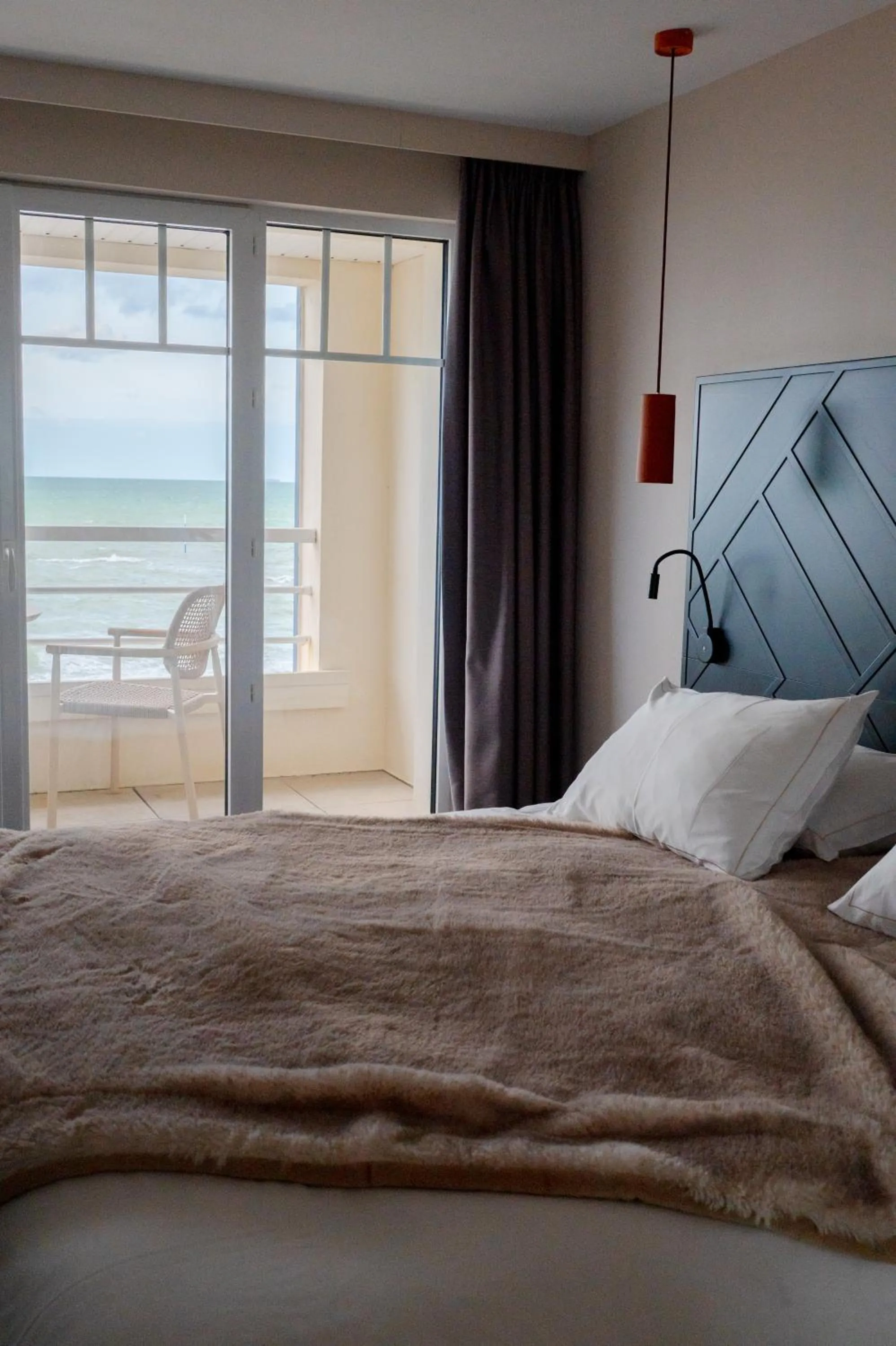 Bed in Hotel Atlantic