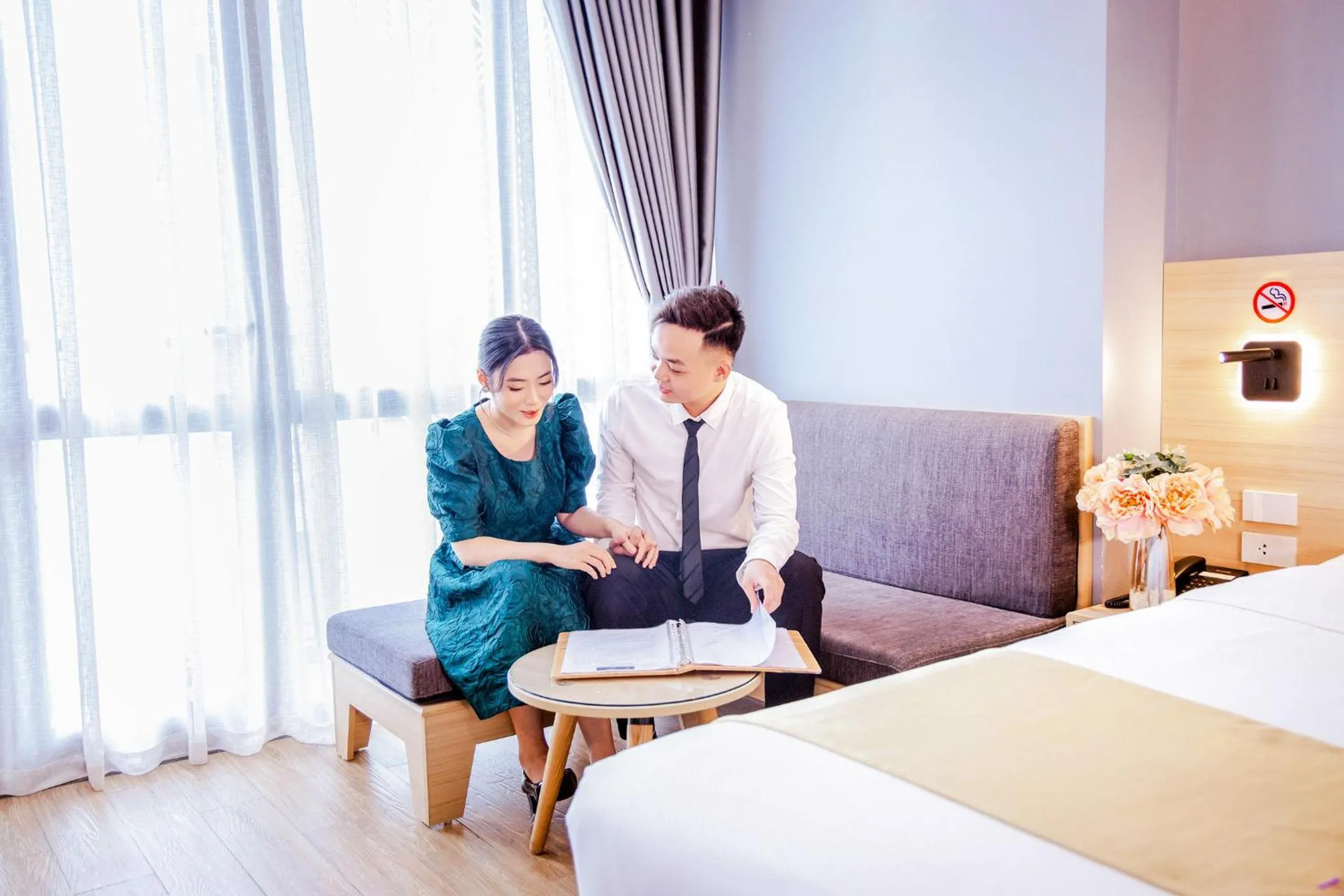 People, Bed in IRIS Hotel Hải Phòng