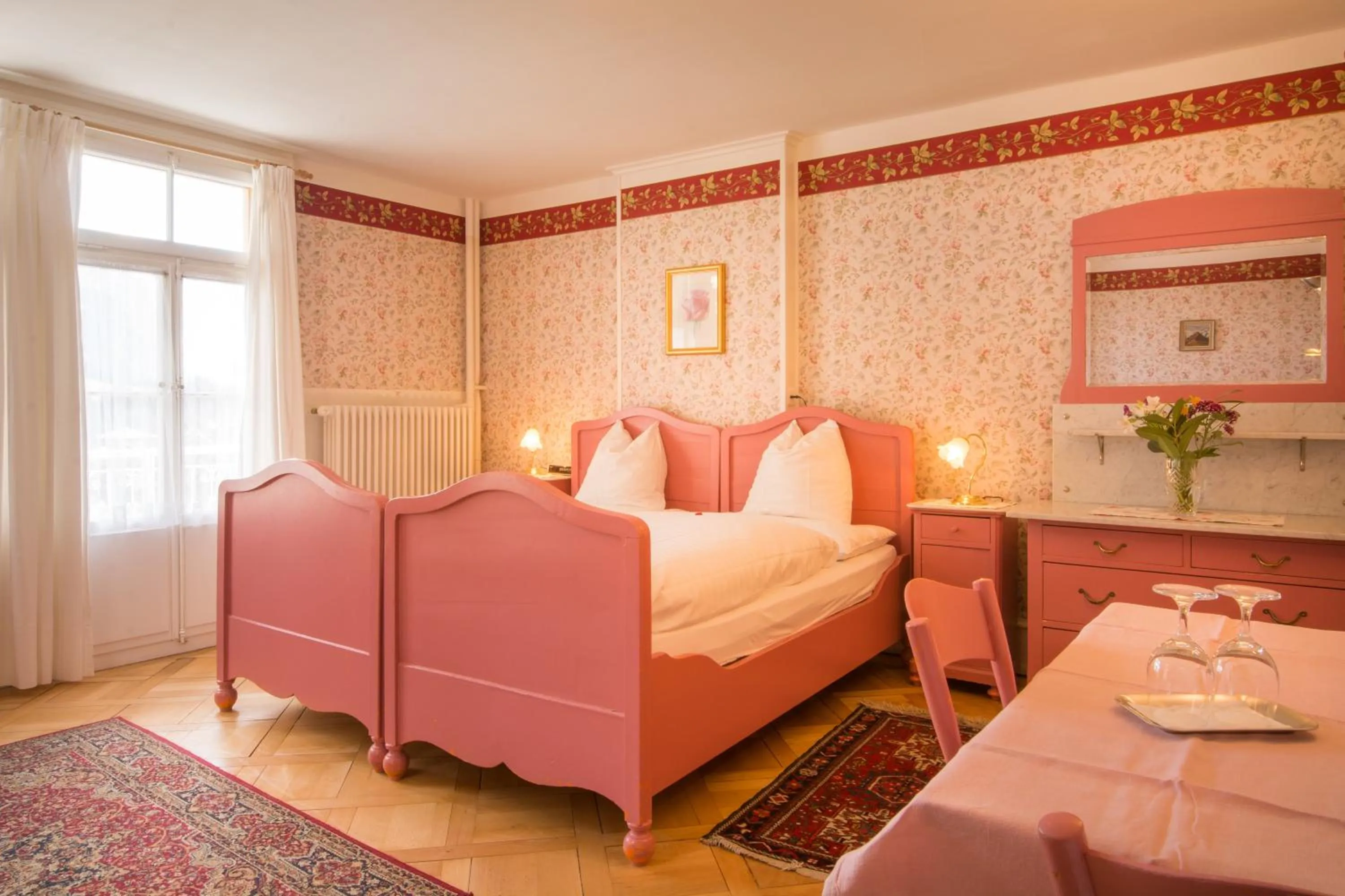 Bedroom, Bed in Historic Hotel Falken