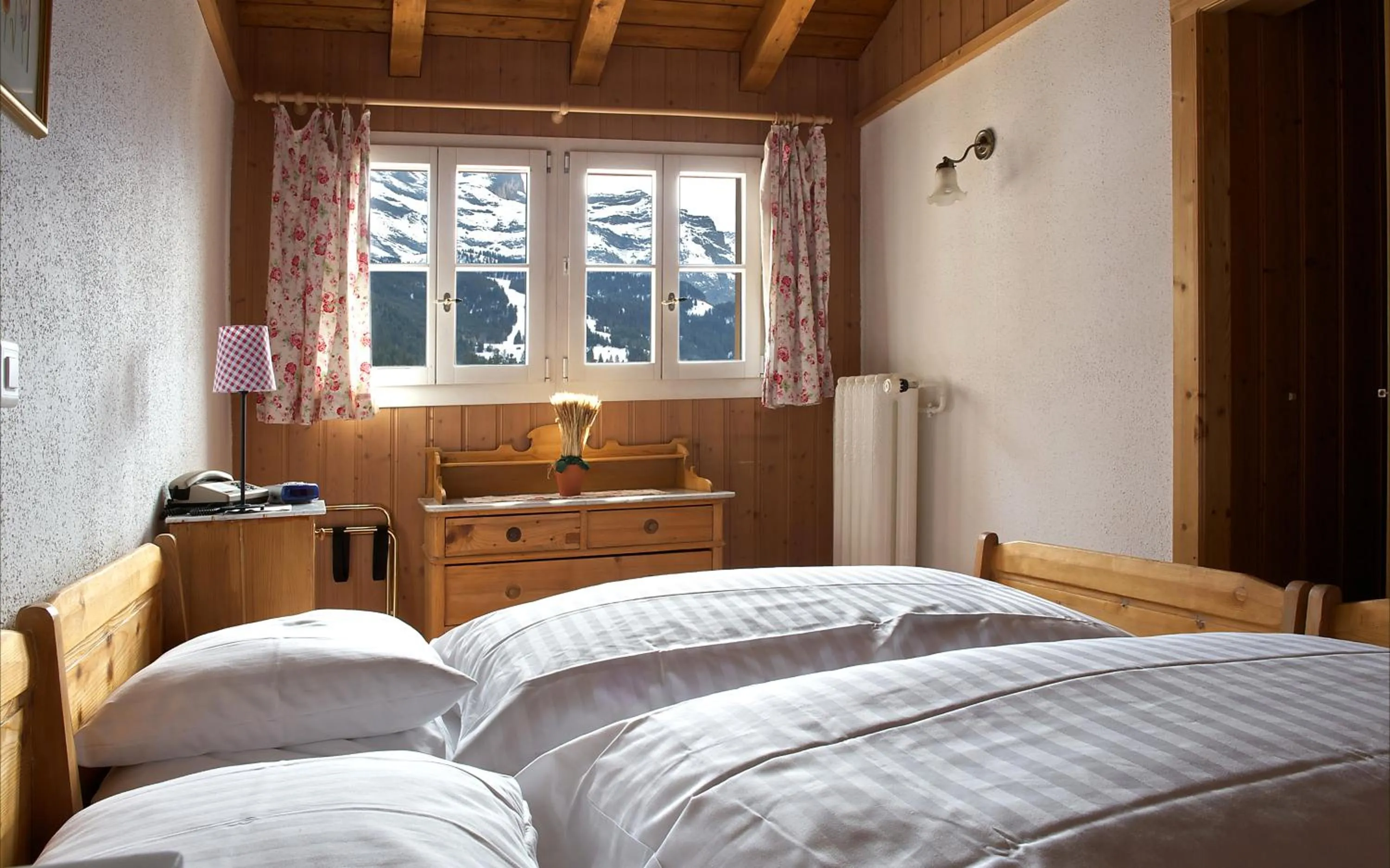 Bed in Historic Hotel Falken