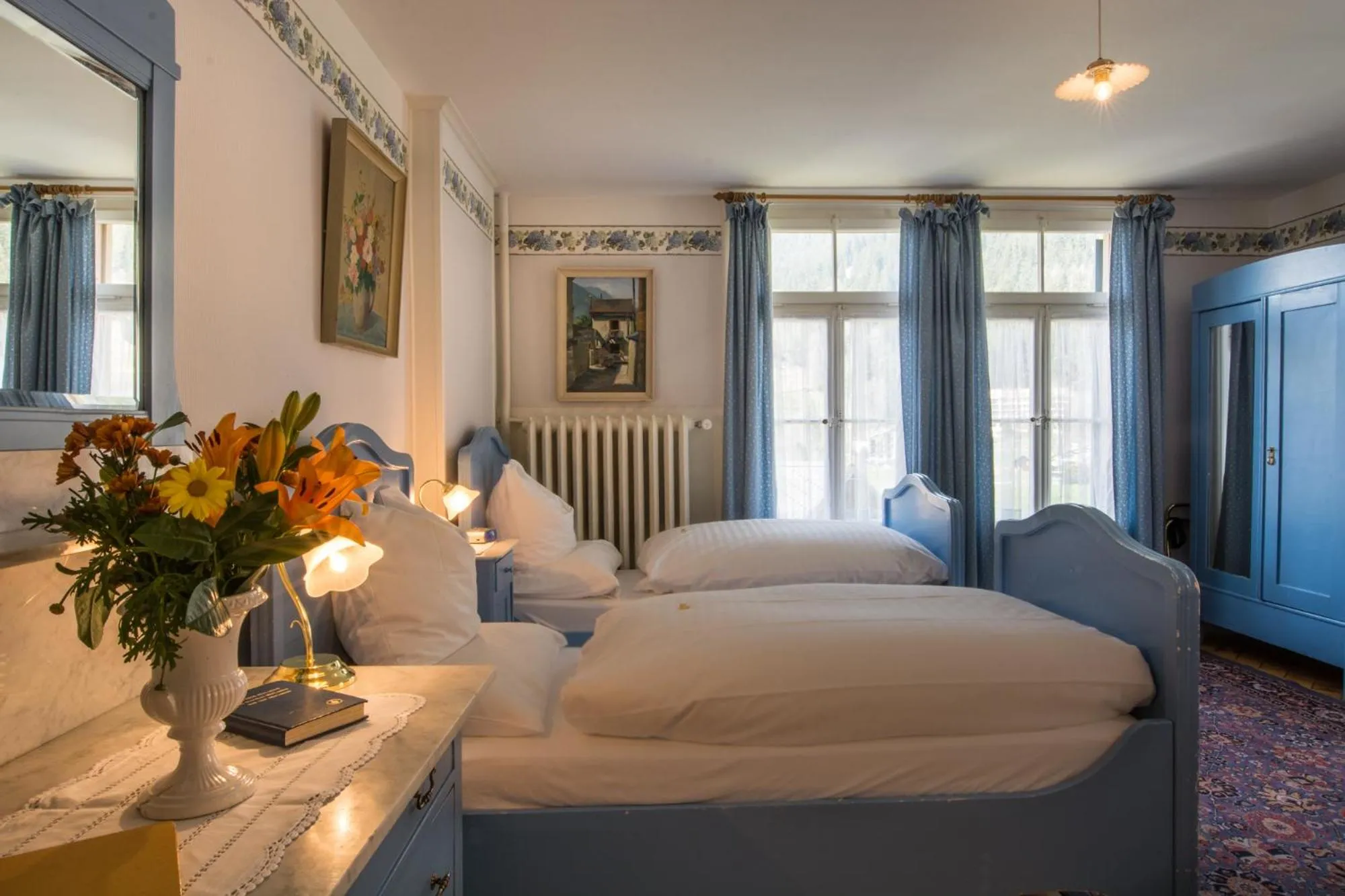 Bedroom, Bed in Historic Hotel Falken