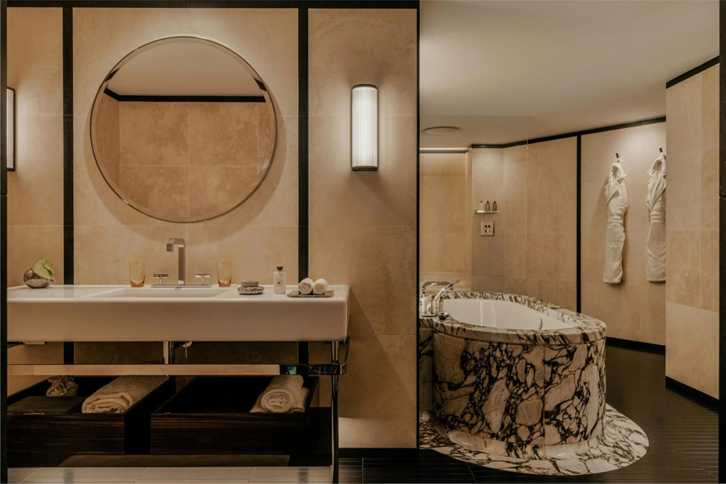 Bathroom in Bvlgari Hotel Paris